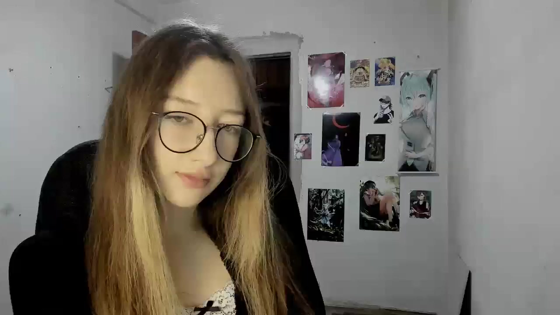 Gallery image thumbnail from CandyyCrushh's myfreecams stream on, 03/22/2025, 22:25 image 10 of 20
