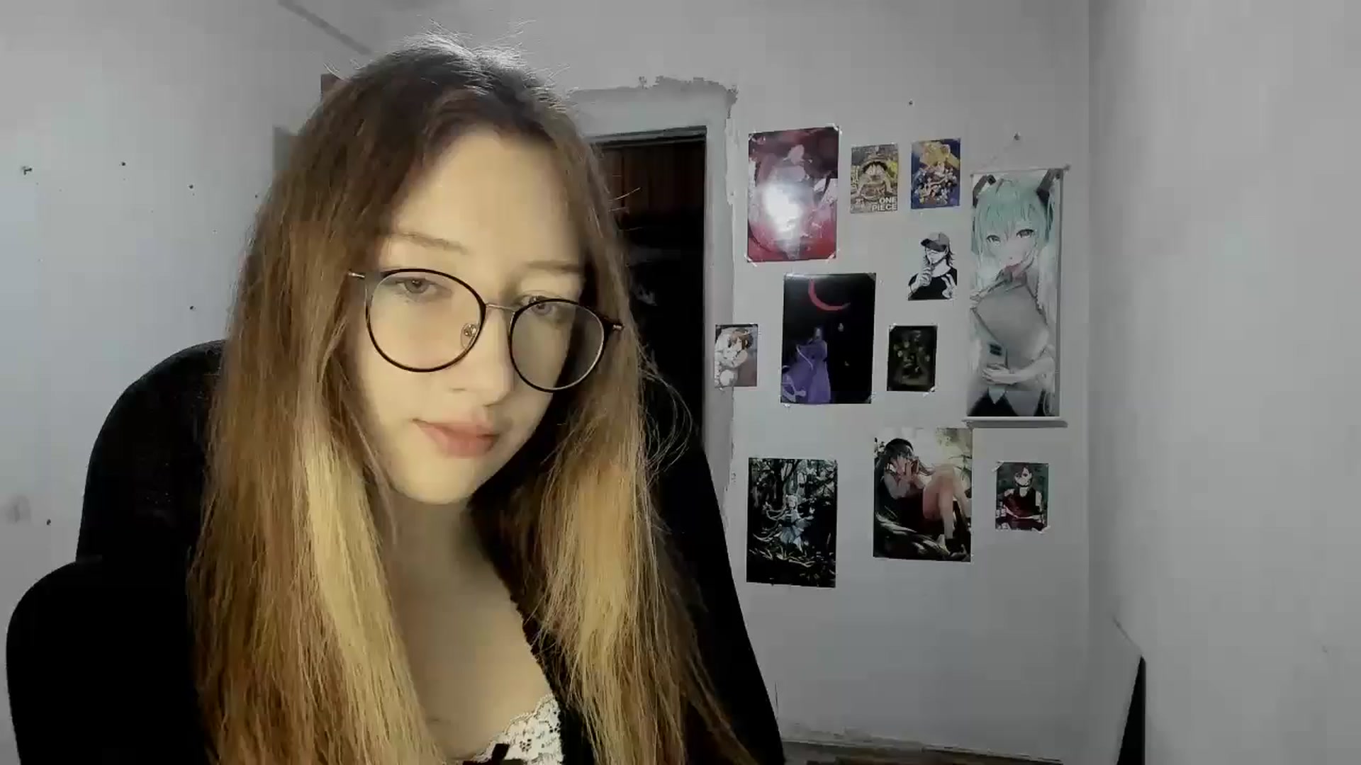 Gallery image thumbnail from CandyyCrushh's myfreecams stream on, 03/22/2025, 22:25 image 11 of 20