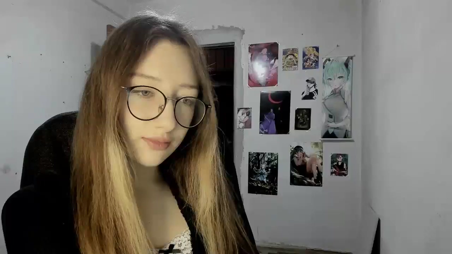 Gallery image thumbnail from CandyyCrushh's myfreecams stream on, 03/22/2025, 22:25 image 2 of 20