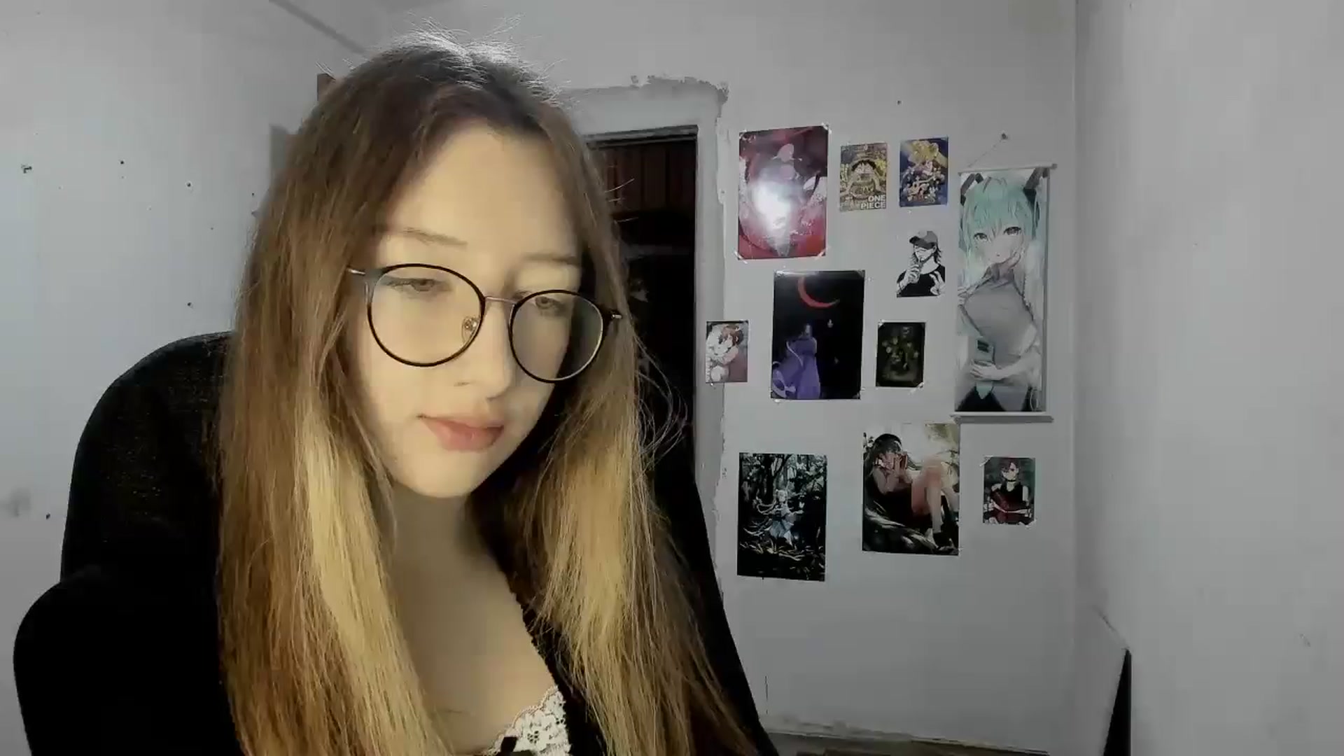 Gallery image thumbnail from CandyyCrushh's myfreecams stream on, 03/22/2025, 22:25 image 5 of 20