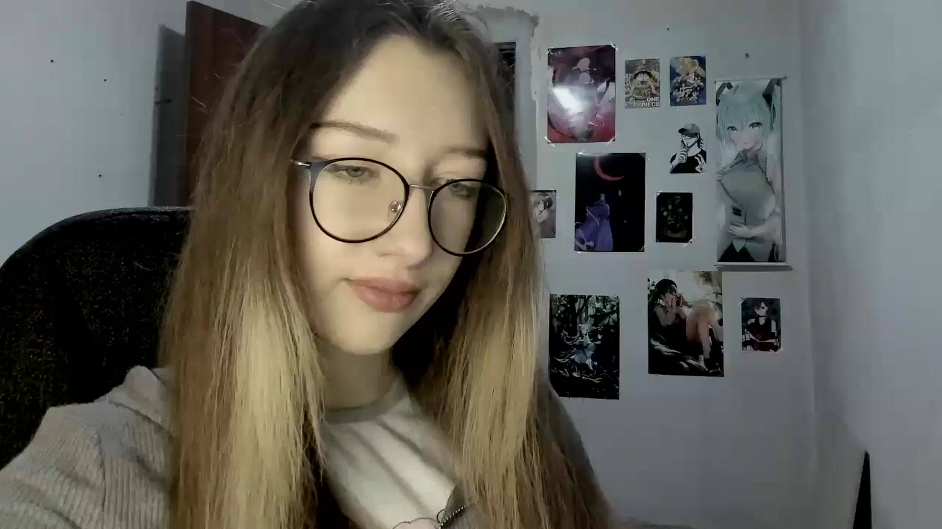 Gallery image thumbnail from CandyyCrushh's myfreecams stream on, 03/29/2025, 20:10 image 16 of 20