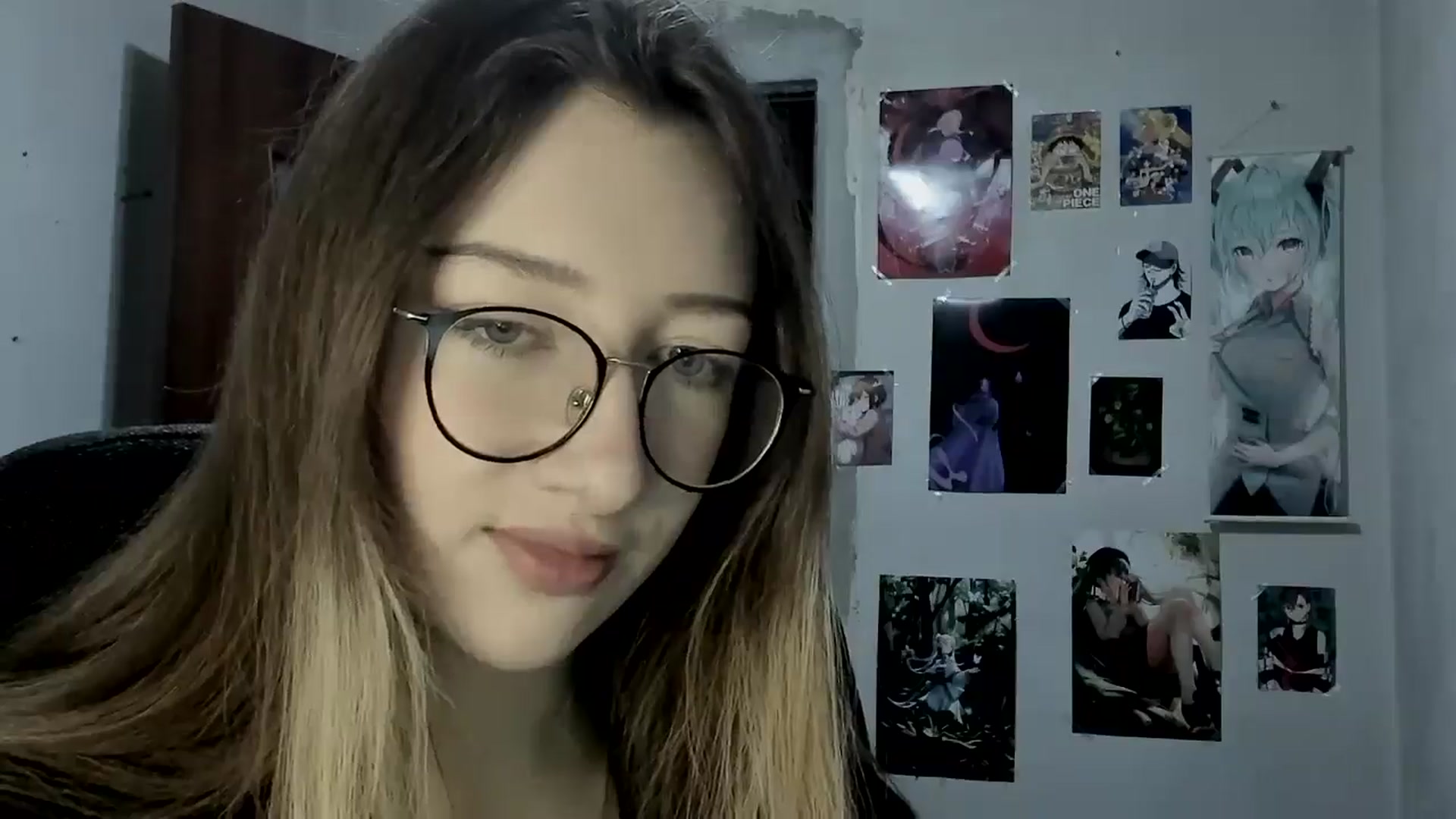 Gallery image thumbnail from CandyyCrushh's myfreecams stream on, 03/31/2025, 19:34 image 15 of 20