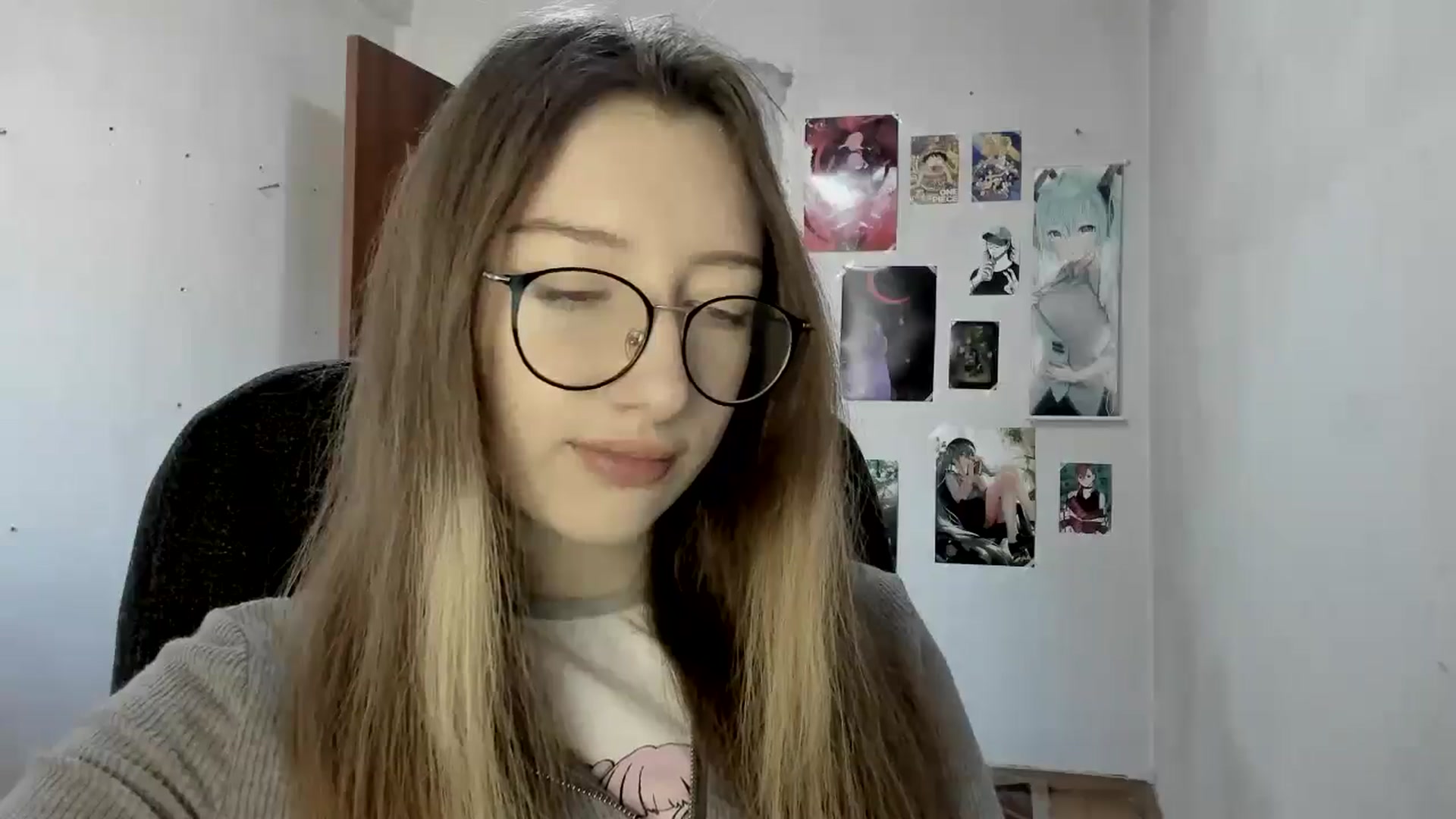 Gallery image thumbnail from CandyyCrushh's myfreecams stream on, 04/14/2025, 13:43 image 15 of 20