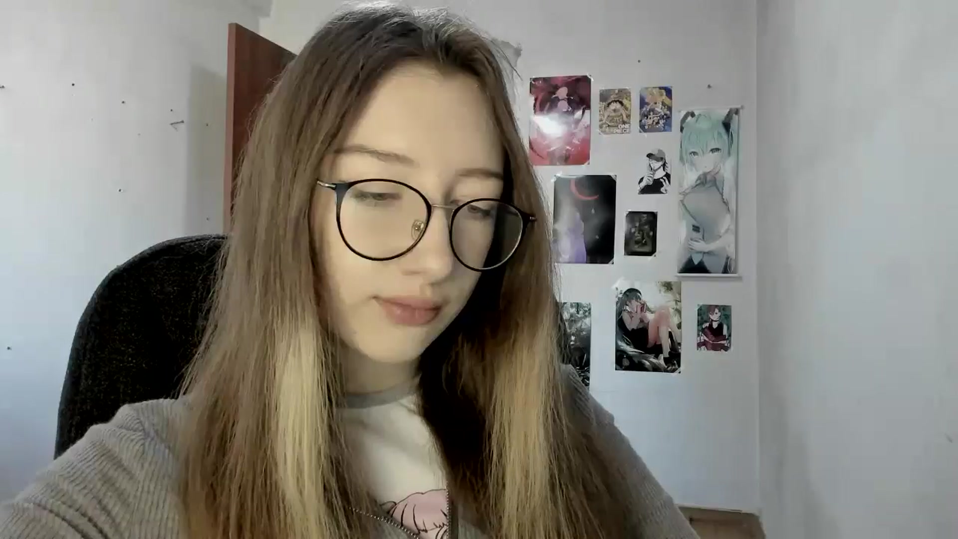 Gallery image thumbnail from CandyyCrushh's myfreecams stream on, 04/14/2025, 13:43 image 12 of 20