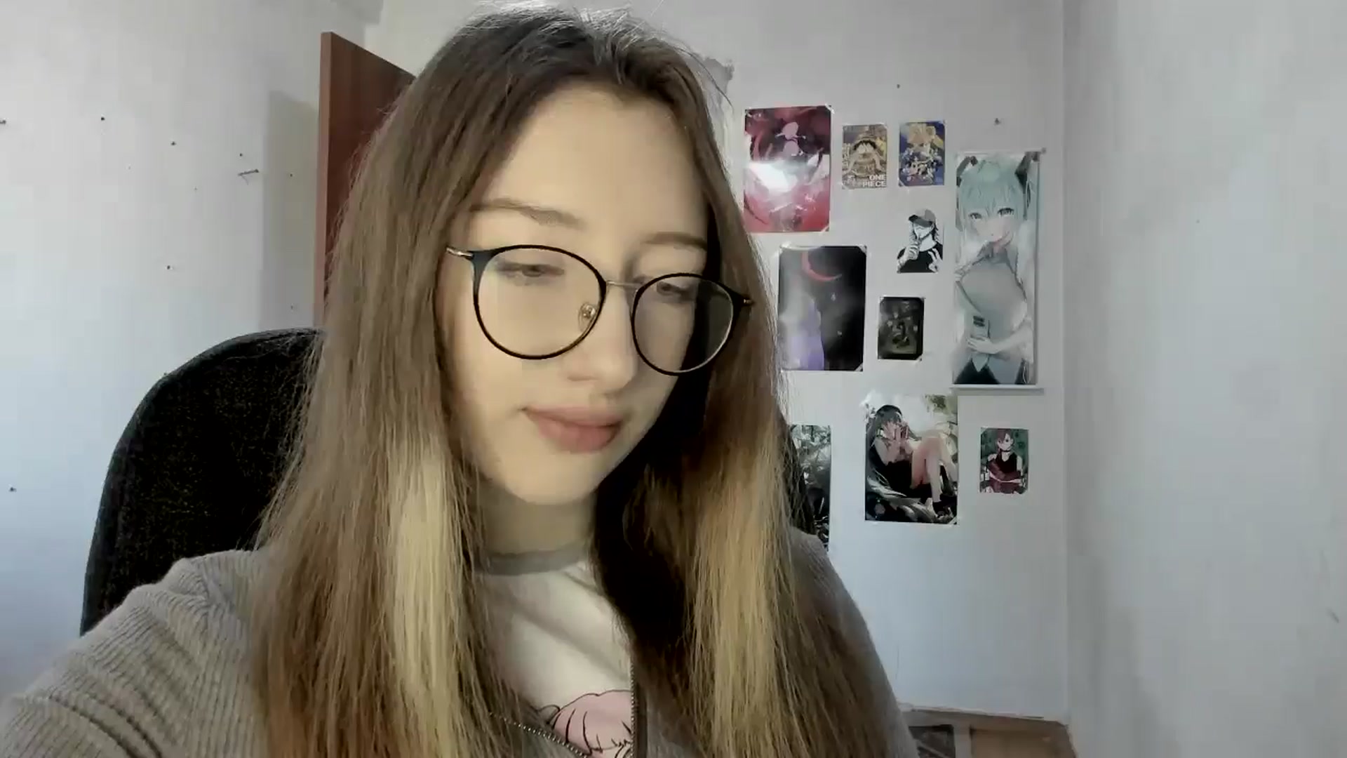 Gallery image thumbnail from CandyyCrushh's myfreecams stream on, 04/14/2025, 13:43 image 10 of 20