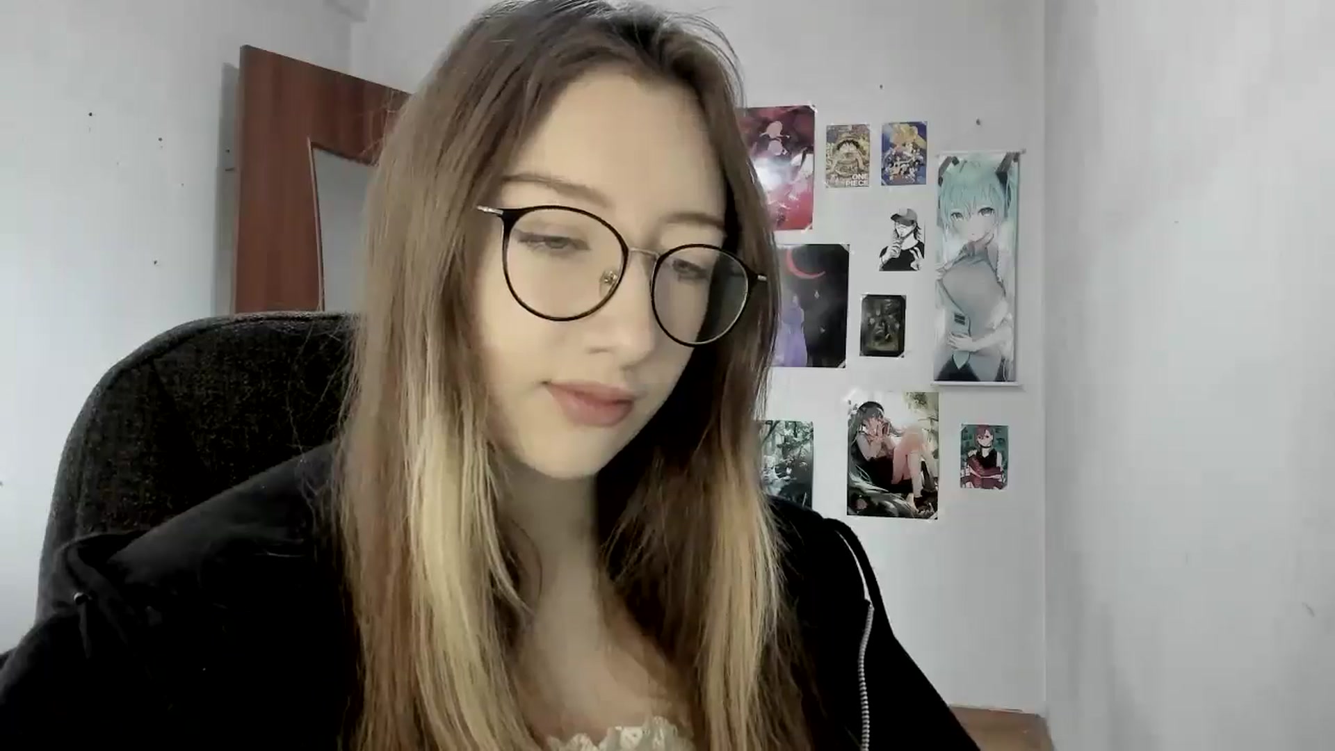 Gallery image thumbnail from CandyyCrushh's myfreecams stream on, 04/16/2025, 11:01 image 3 of 20