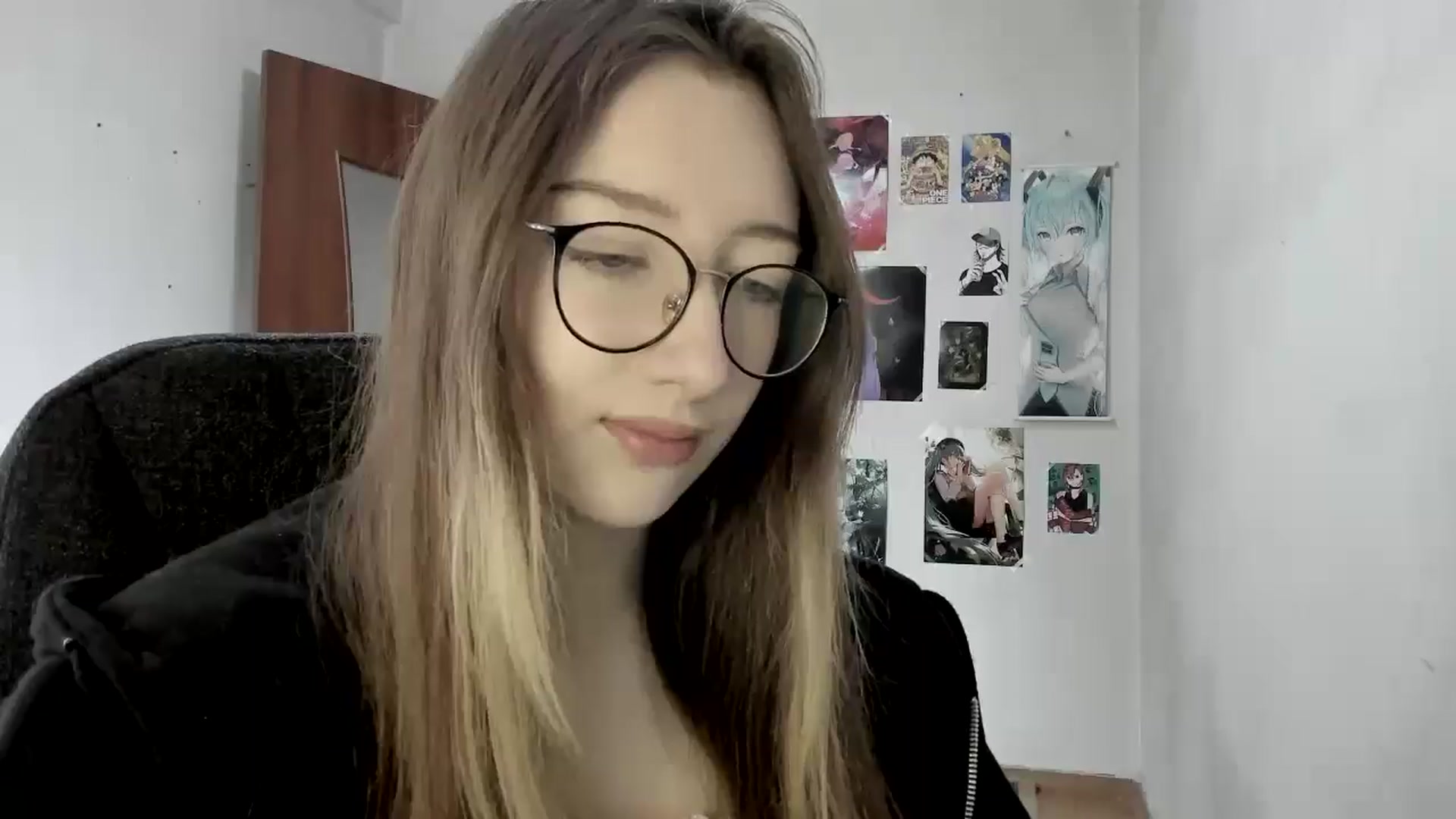 Gallery image thumbnail from CandyyCrushh's myfreecams stream on, 04/16/2025, 11:01 image 17 of 20