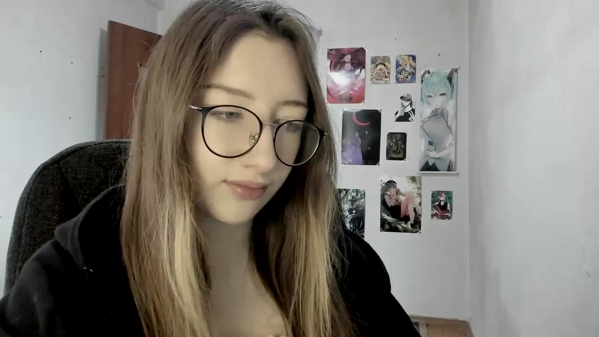 Gallery image thumbnail from CandyyCrushh's myfreecams stream on, 04/16/2025, 12:33 image 16 of 20
