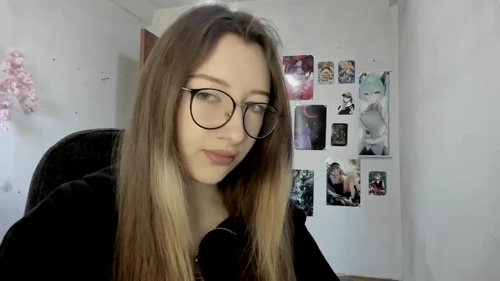 Gallery image thumbnail from CandyyCrushh's myfreecams stream on, 04/19/2025, 09:07 image 8 of 20