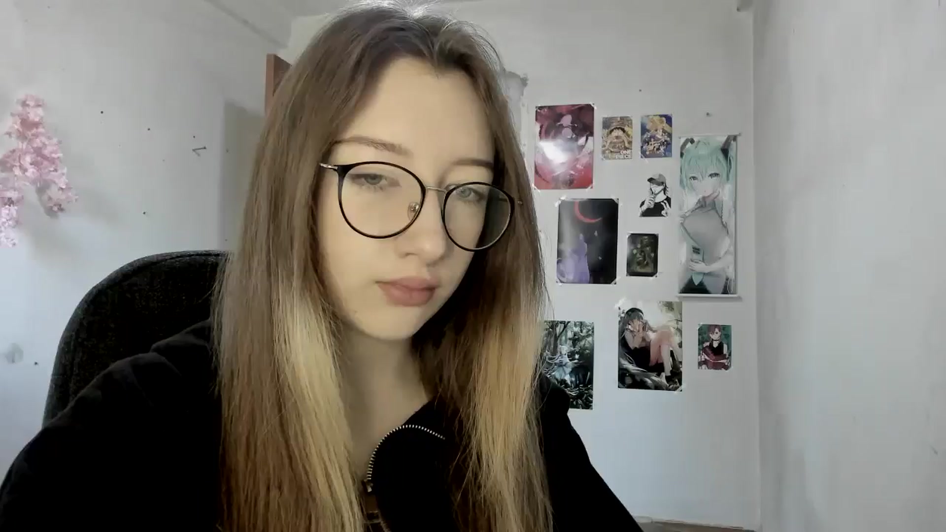 Gallery image thumbnail from CandyyCrushh's myfreecams stream on, 04/19/2025, 09:07 image 1 of 20