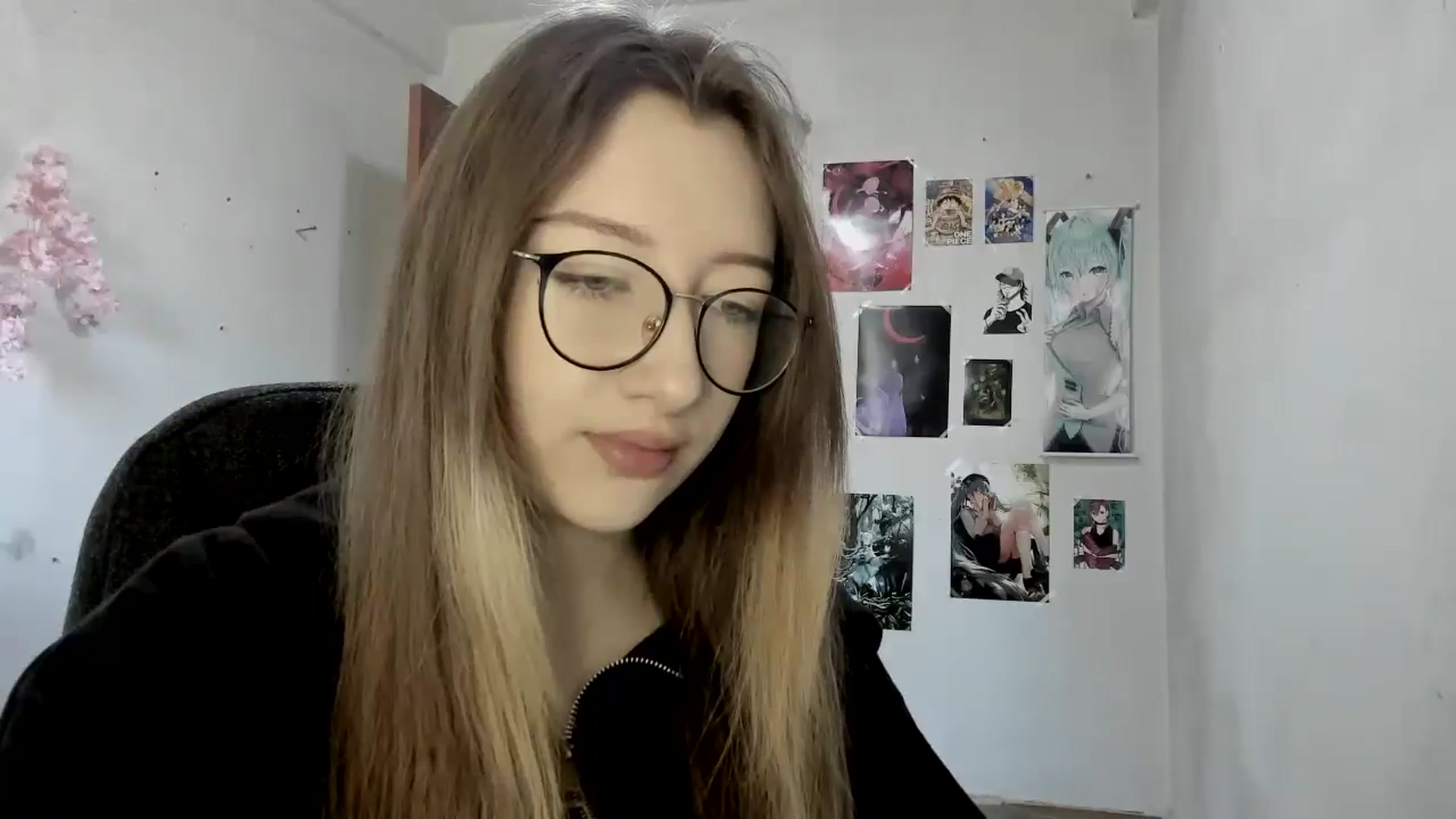 Gallery image thumbnail from CandyyCrushh's myfreecams stream on, 04/19/2025, 09:07 image 7 of 20