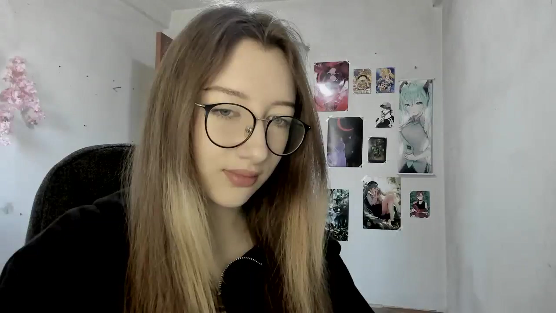 Gallery image thumbnail from CandyyCrushh's myfreecams stream on, 04/19/2025, 09:07 image 16 of 20