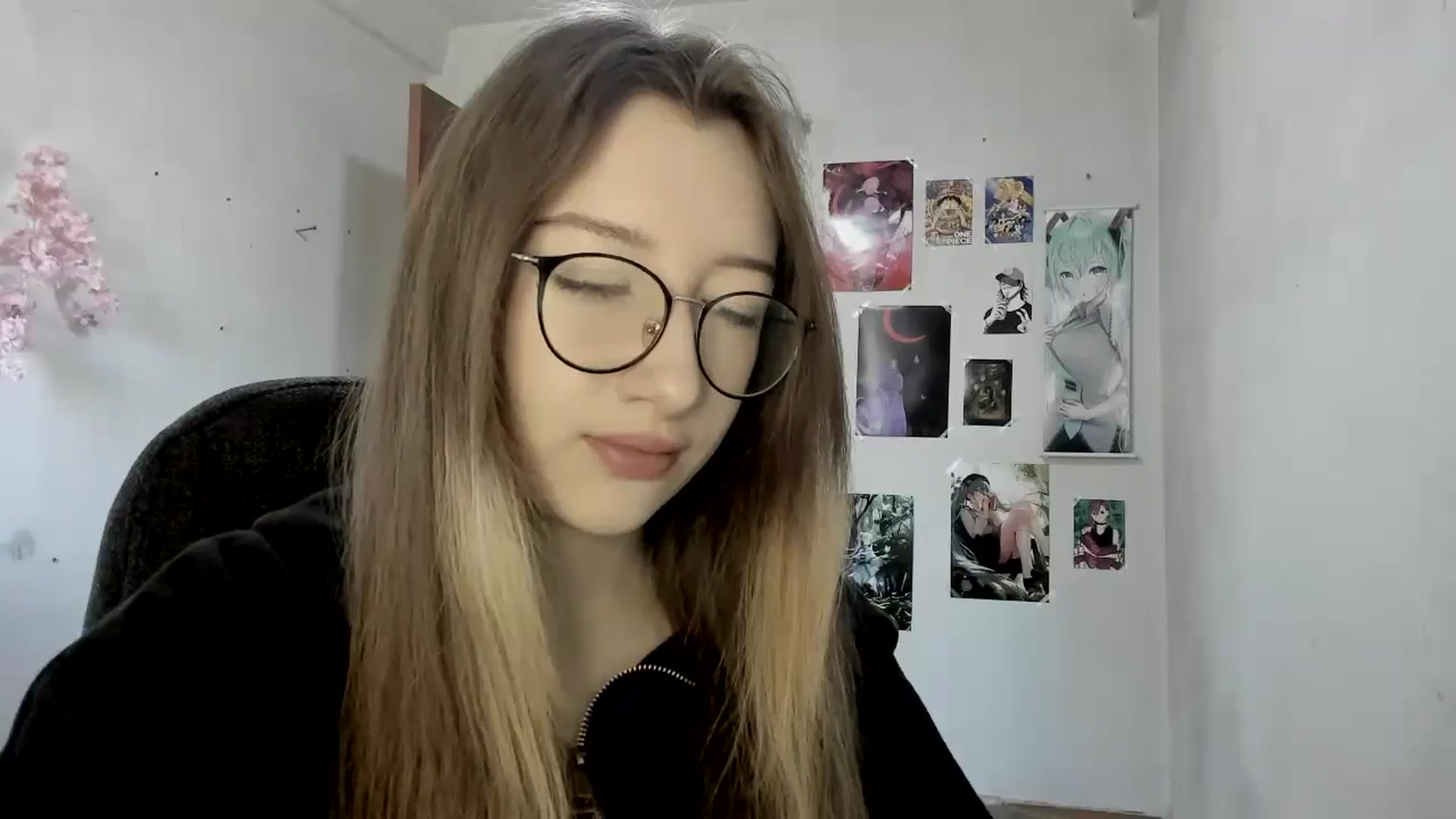 Gallery image thumbnail from CandyyCrushh's myfreecams stream on, 04/19/2025, 09:07 image 9 of 20