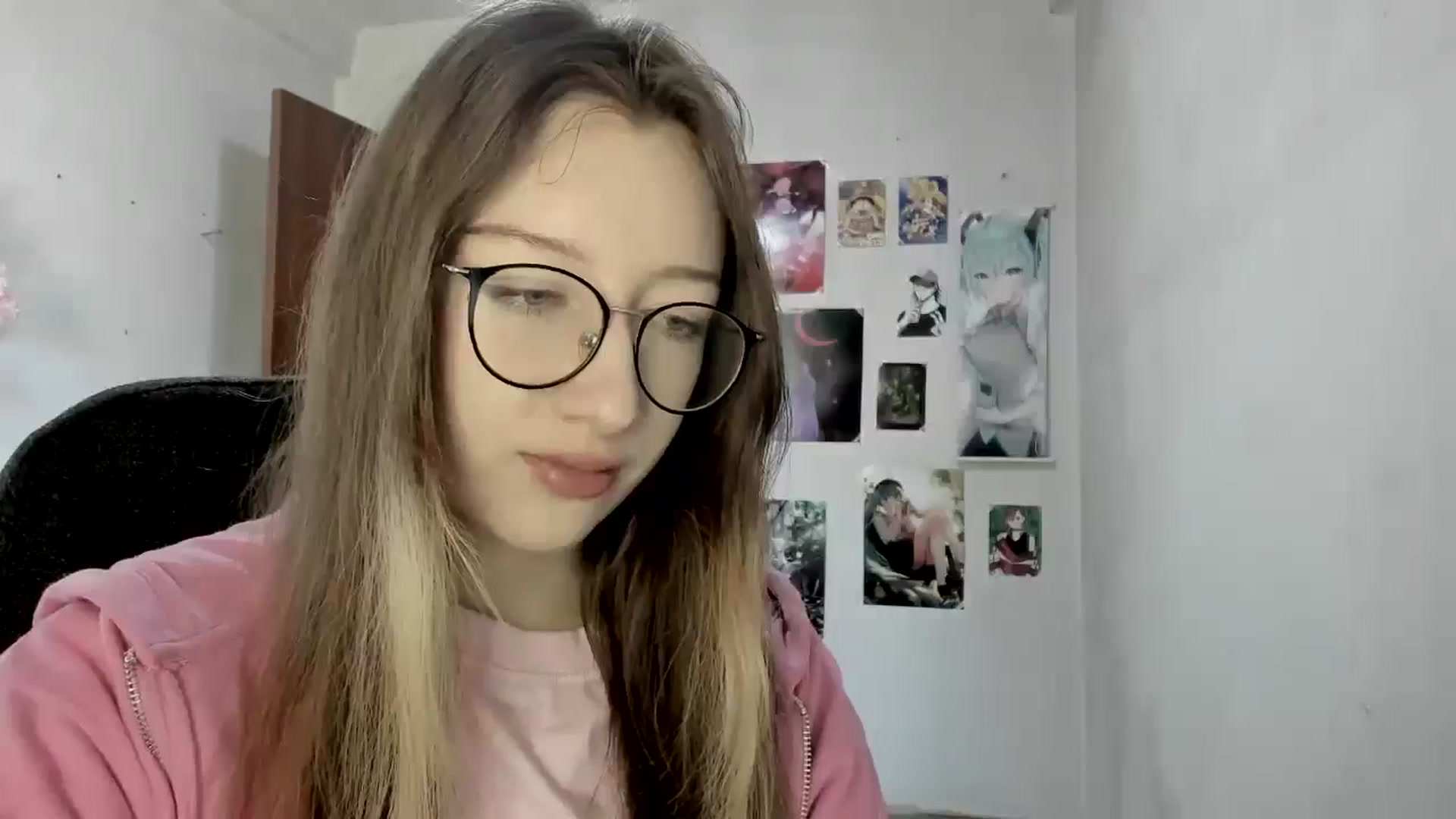 Gallery image thumbnail from CandyyCrushh's myfreecams stream on, 04/22/2025, 11:51 image 5 of 20