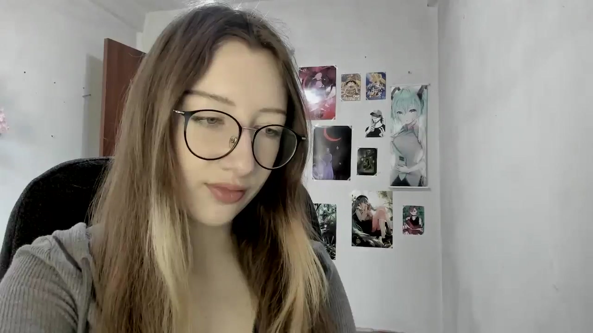 Gallery image thumbnail from CandyyCrushh's myfreecams stream on, 04/25/2025, 13:40 image 12 of 20