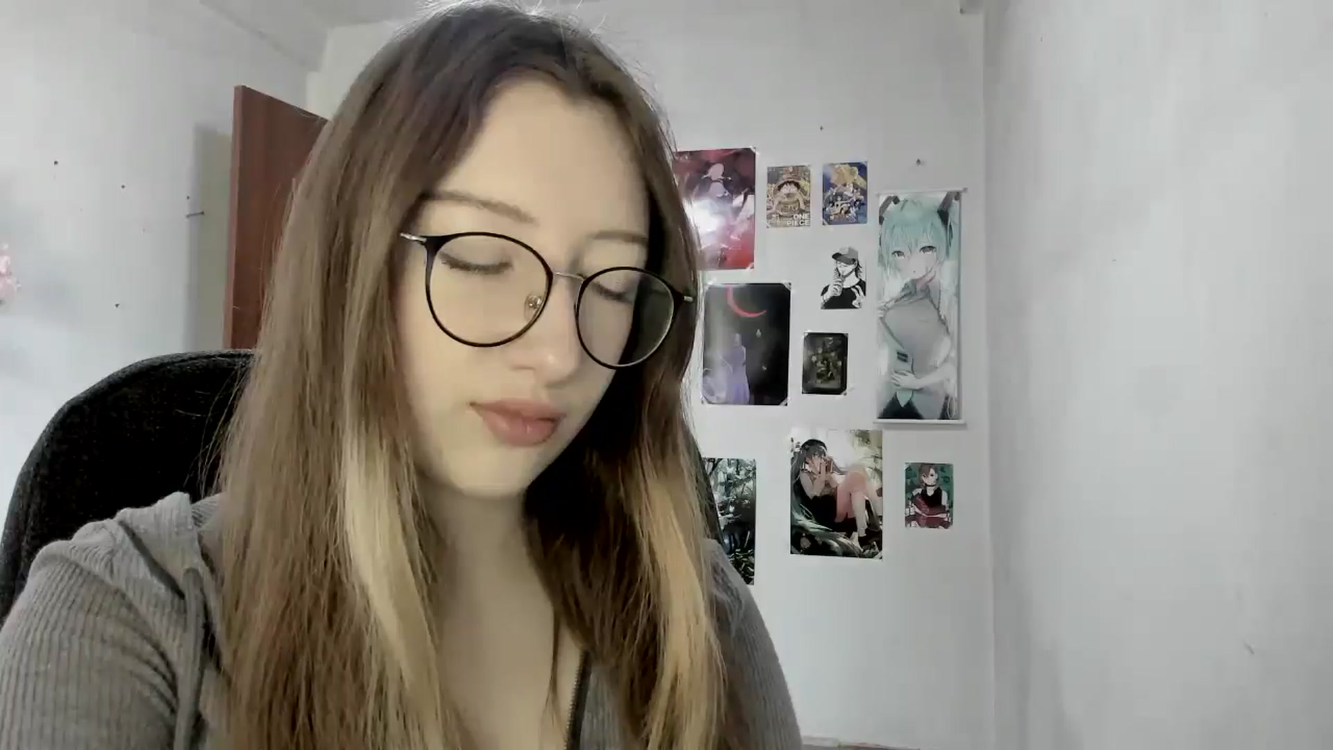 Gallery image thumbnail from CandyyCrushh's myfreecams stream on, 04/25/2025, 13:40 image 6 of 20