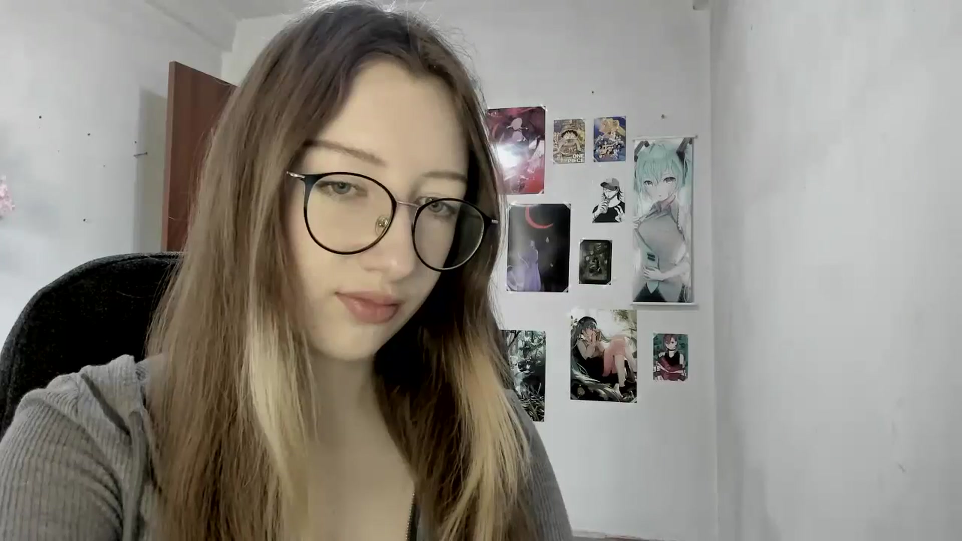 Gallery image thumbnail from CandyyCrushh's myfreecams stream on, 04/25/2025, 13:40 image 9 of 20