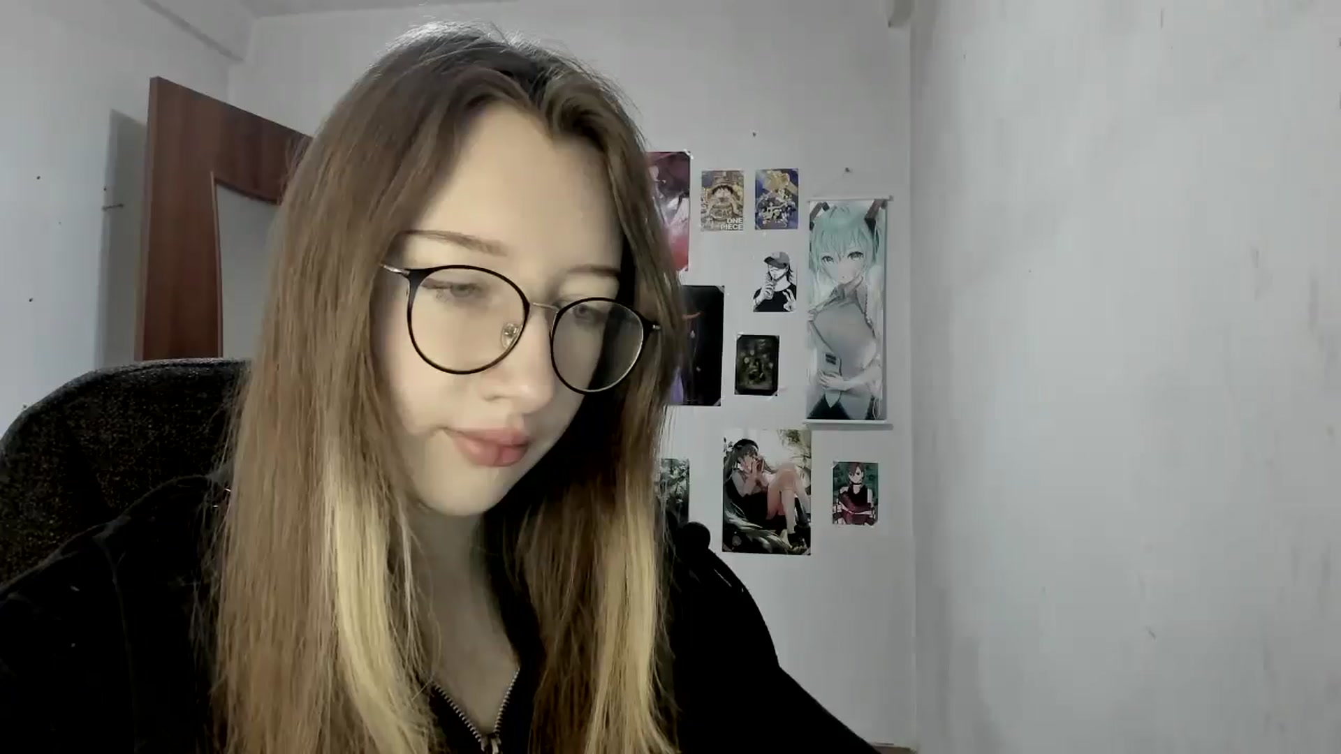 Gallery image thumbnail from CandyyCrushh's myfreecams stream on, 05/07/2025, 12:33 image 20 of 20