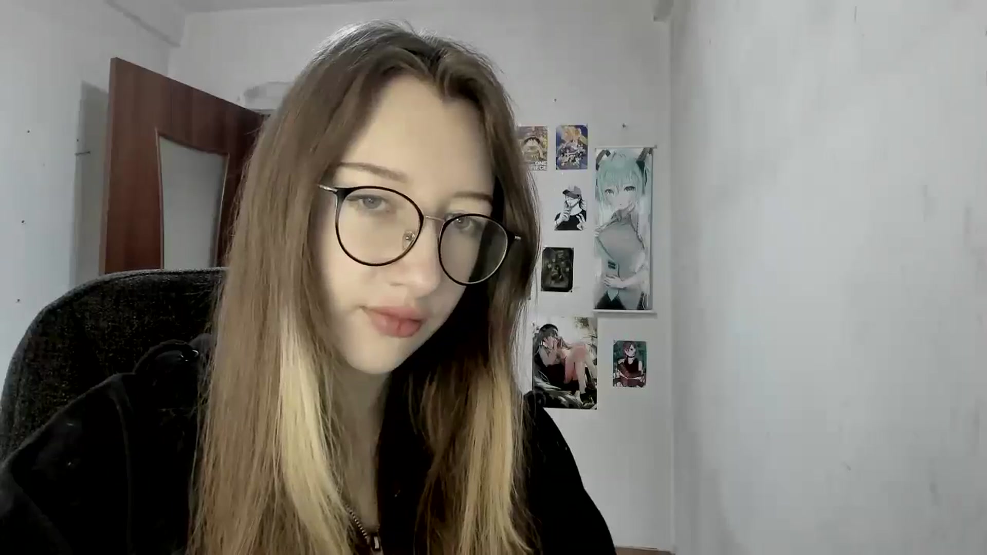 Gallery image thumbnail from CandyyCrushh's myfreecams stream on, 05/07/2025, 12:33 image 6 of 20