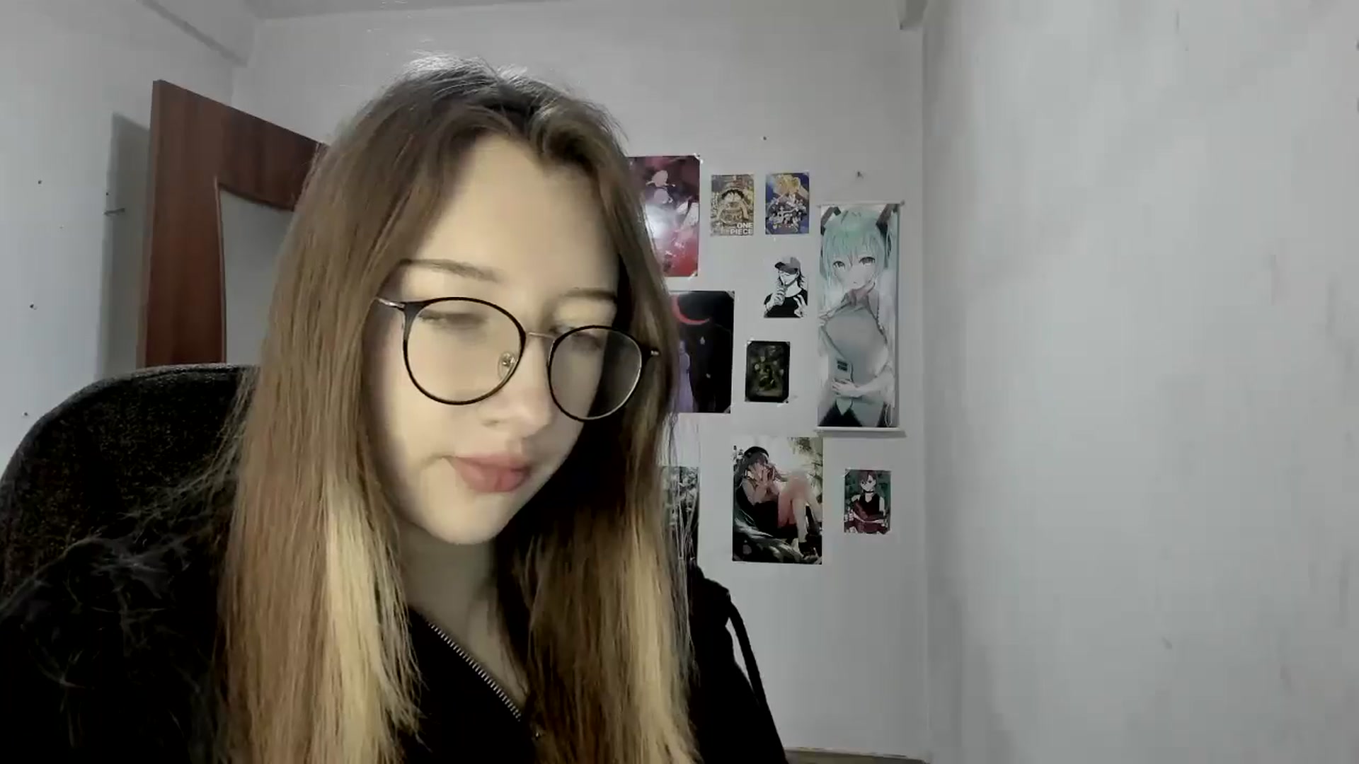 Gallery image thumbnail from CandyyCrushh's myfreecams stream on, 05/07/2025, 13:21 image 5 of 20