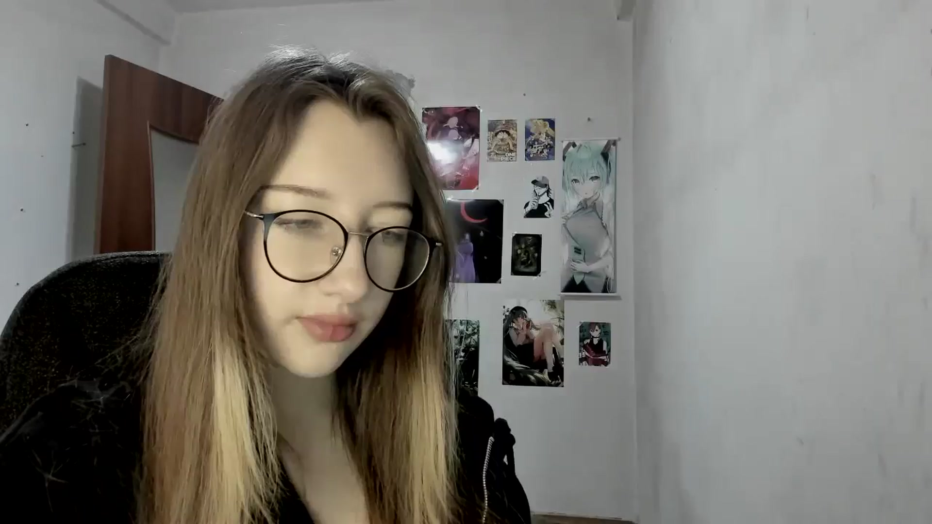 Gallery image thumbnail from CandyyCrushh's myfreecams stream on, 05/07/2025, 13:21 image 17 of 20