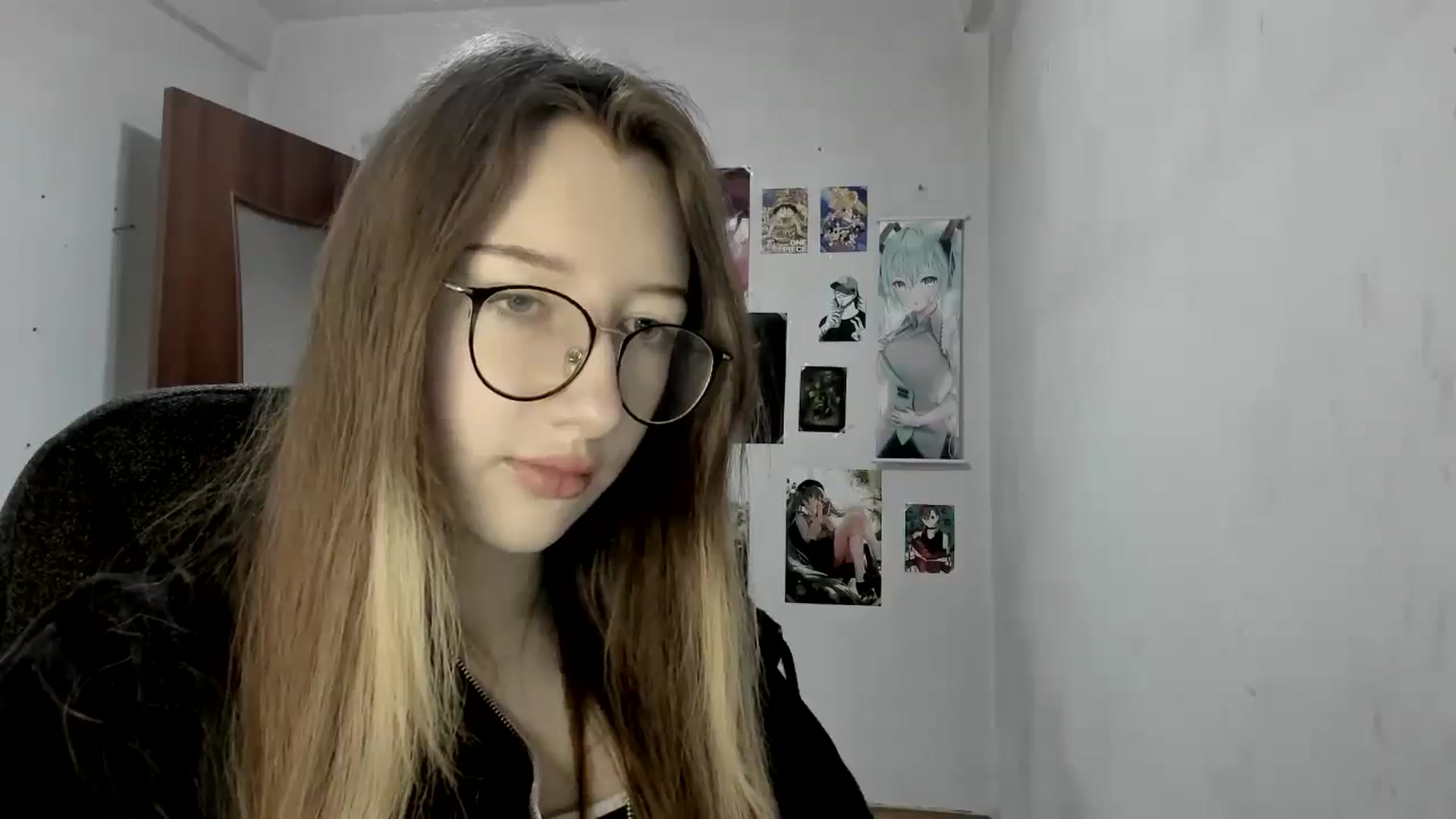 Gallery image thumbnail from CandyyCrushh's myfreecams stream on, 05/07/2025, 13:21 image 14 of 20