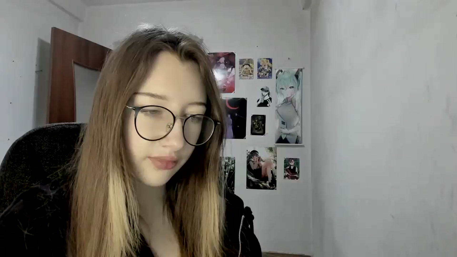 Gallery image thumbnail from CandyyCrushh's myfreecams stream on, 05/07/2025, 13:21 image 18 of 20