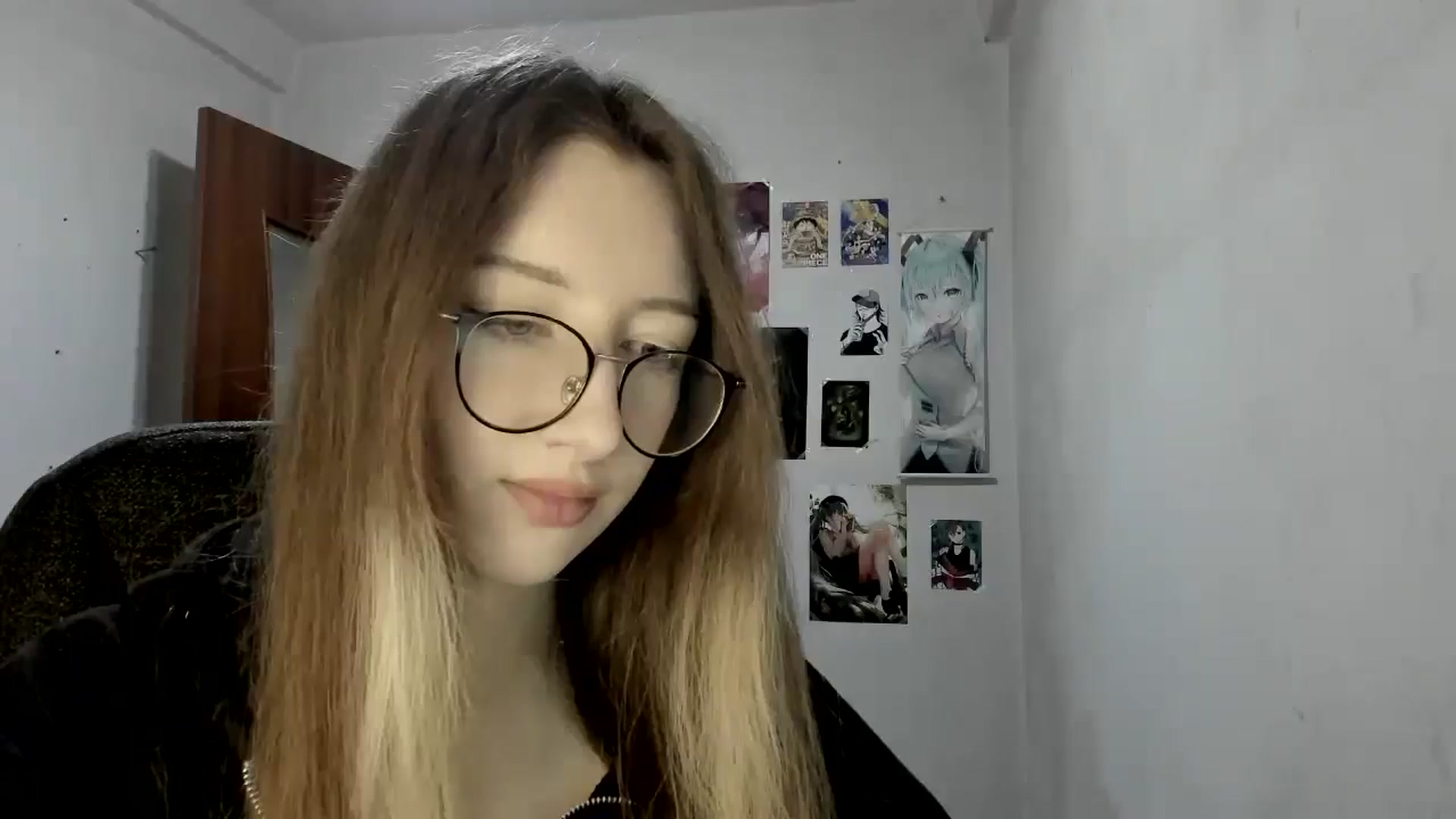 Gallery image thumbnail from CandyyCrushh's myfreecams stream on, 05/14/2025, 20:09 image 6 of 20