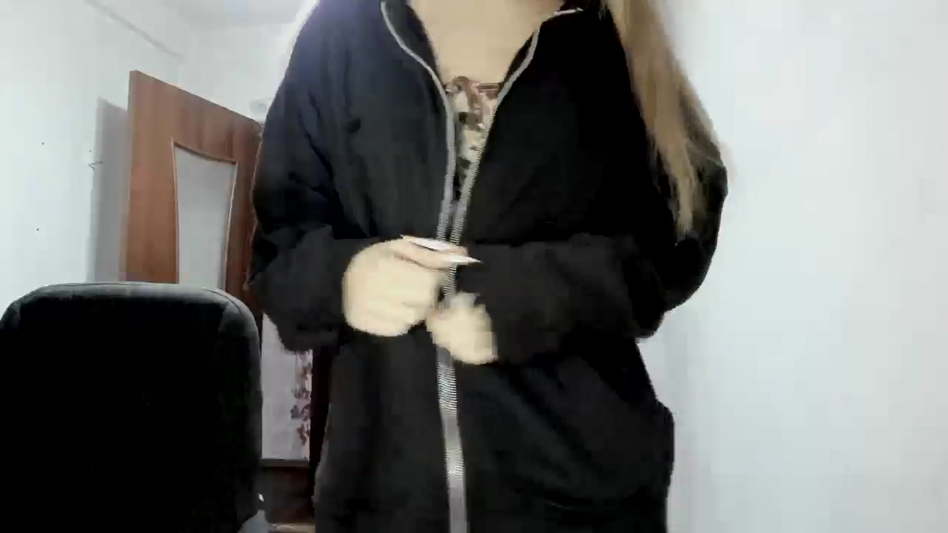 Gallery image thumbnail from CandyyCrushh's myfreecams stream on, 05/14/2025, 20:09 image 15 of 20