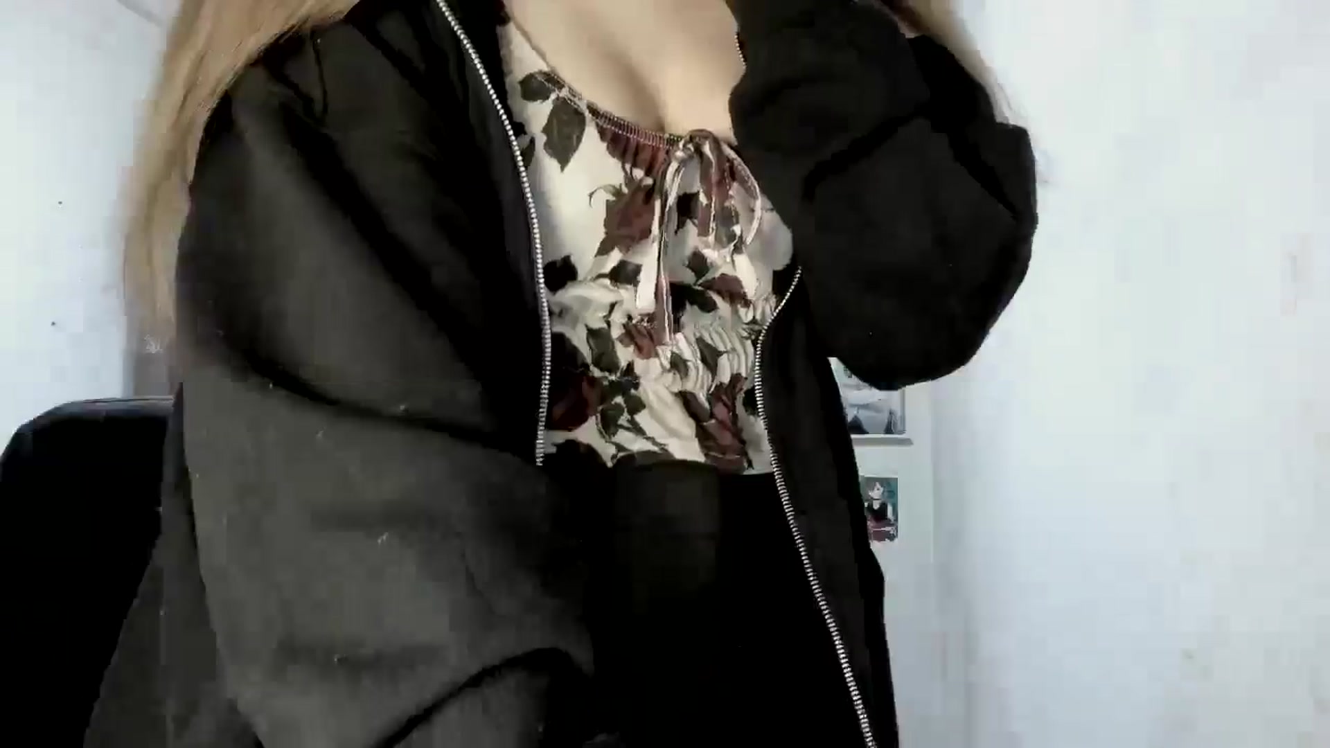 Gallery image thumbnail from CandyyCrushh's myfreecams stream on, 05/14/2025, 20:09 image 20 of 20