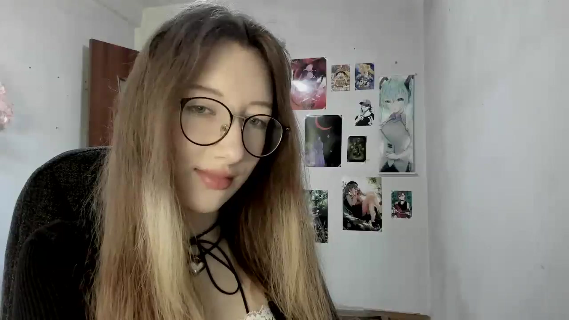 Gallery image thumbnail from CandyyCrushh's myfreecams stream on, 05/21/2025, 12:27 image 18 of 20