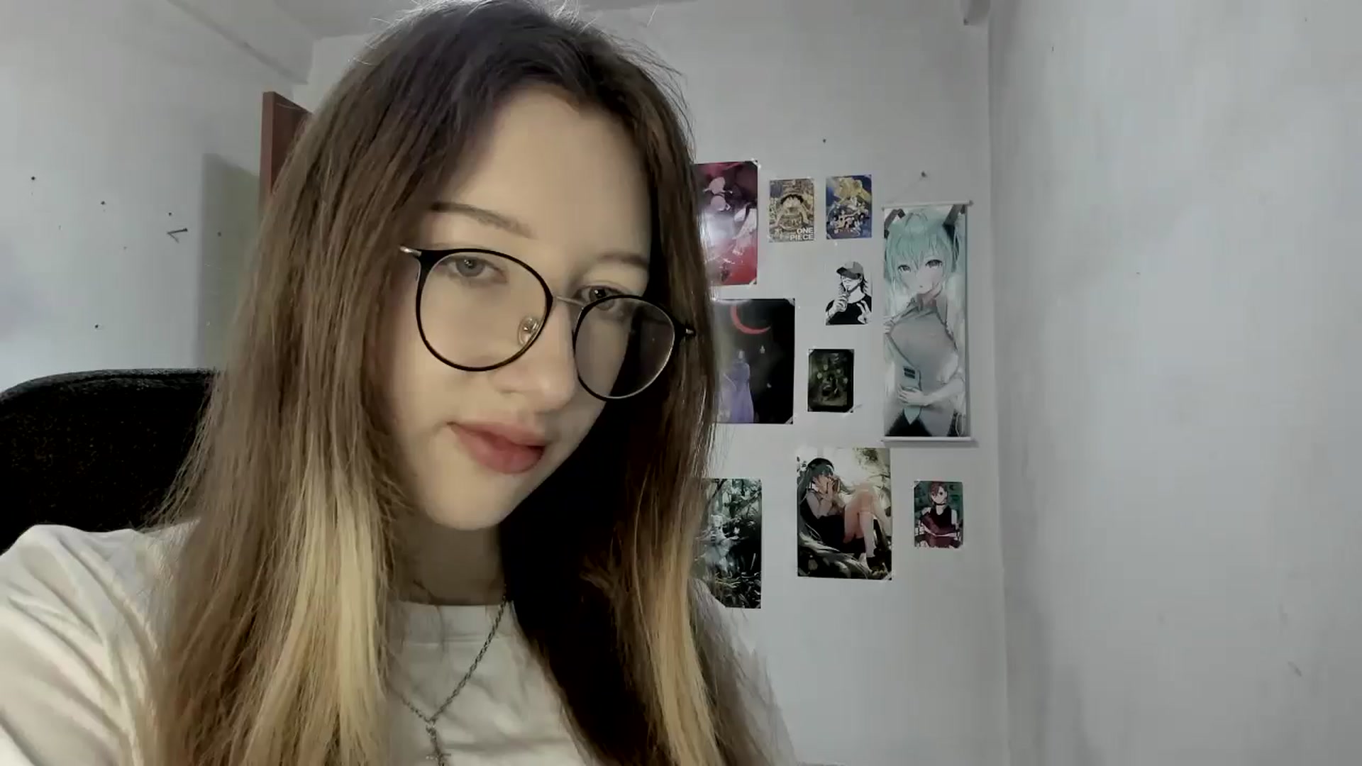 Gallery image thumbnail from CandyyCrushh's myfreecams stream on, 05/24/2025, 13:40 image 8 of 20