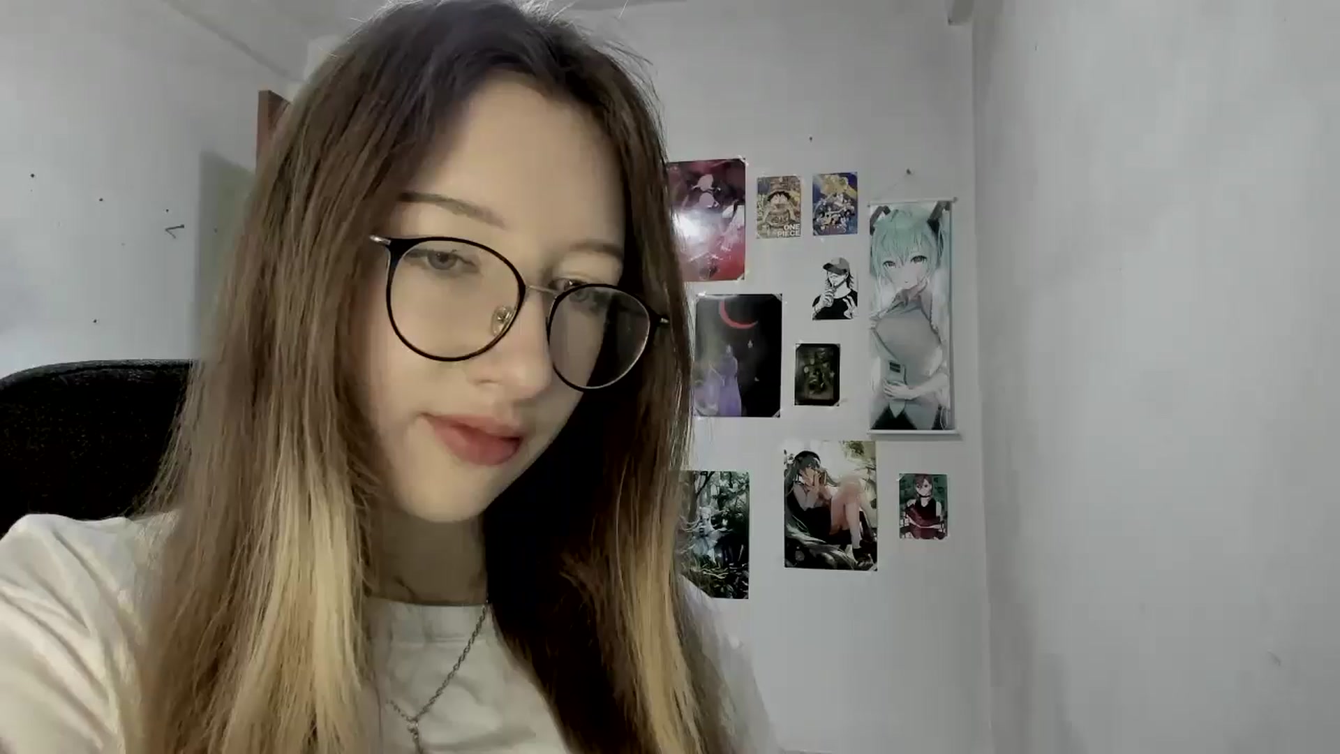 Gallery image thumbnail from CandyyCrushh's myfreecams stream on, 05/24/2025, 13:40 image 12 of 20