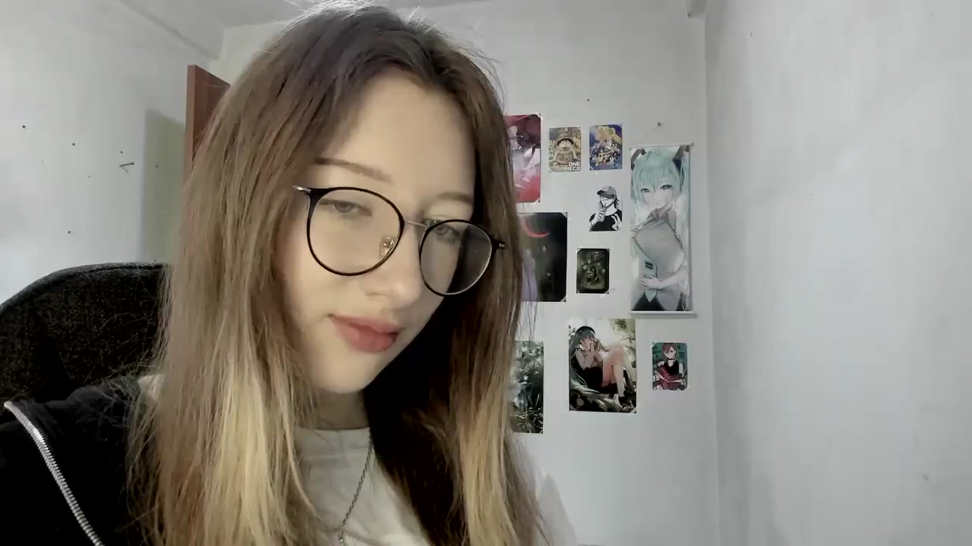 Gallery image thumbnail from CandyyCrushh's myfreecams stream on, 05/24/2025, 13:40 image 2 of 20