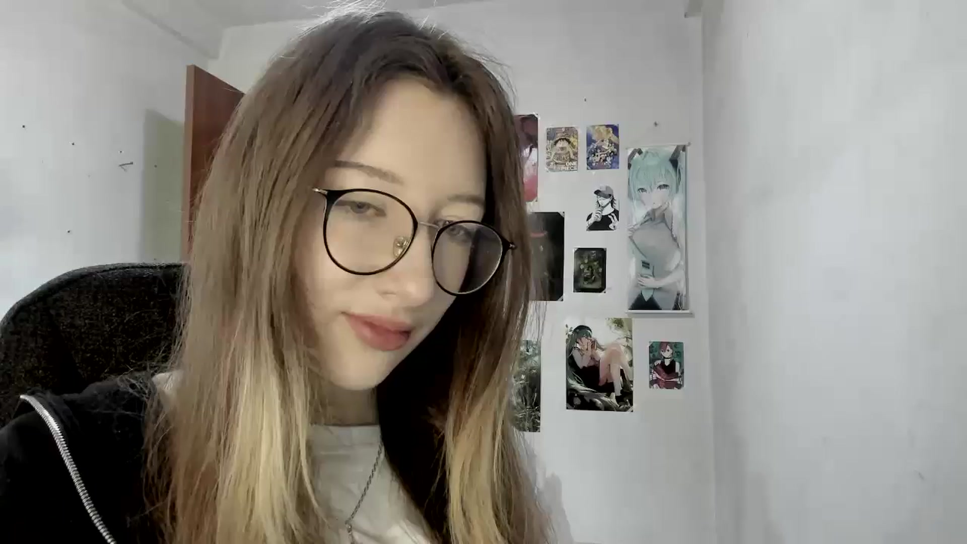 Gallery image thumbnail from CandyyCrushh's myfreecams stream on, 05/24/2025, 13:40 image 1 of 20