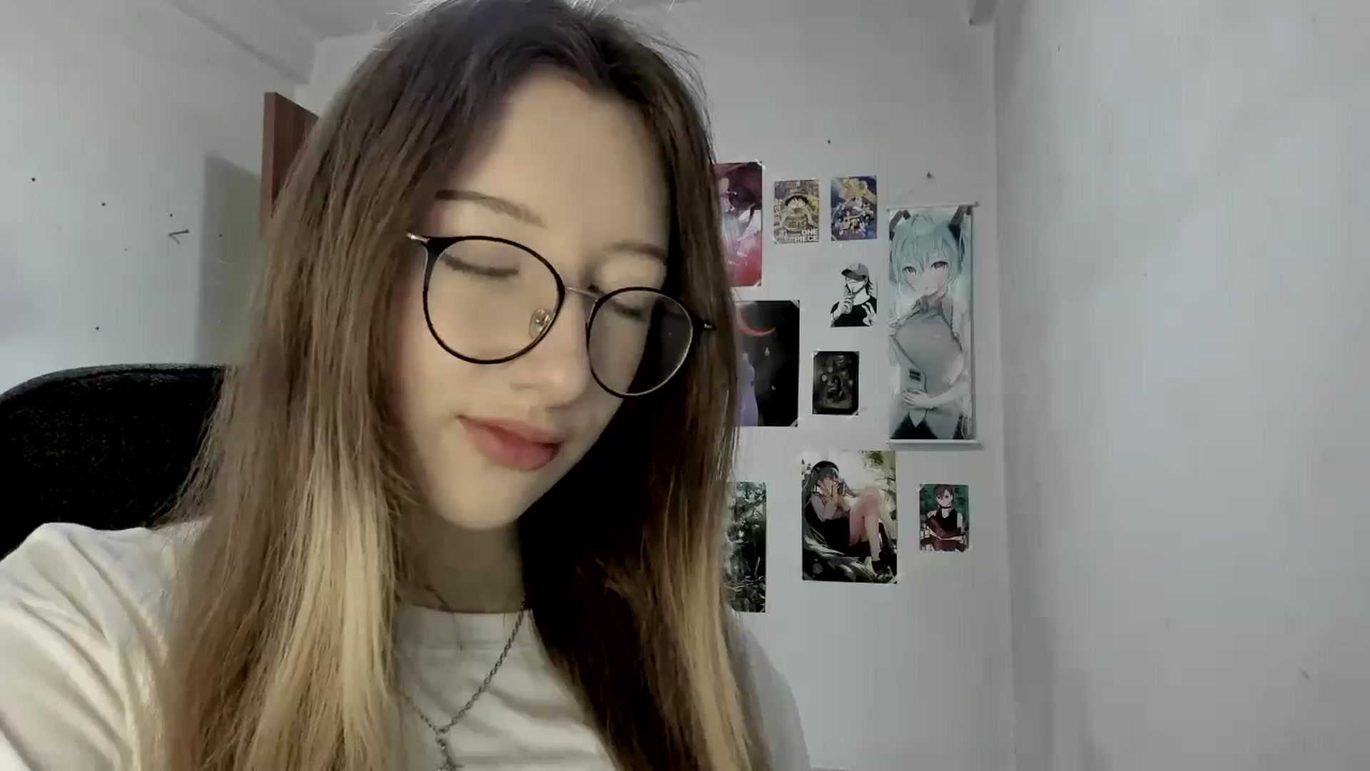 Gallery image thumbnail from CandyyCrushh's myfreecams stream on, 05/24/2025, 13:40 image 10 of 20