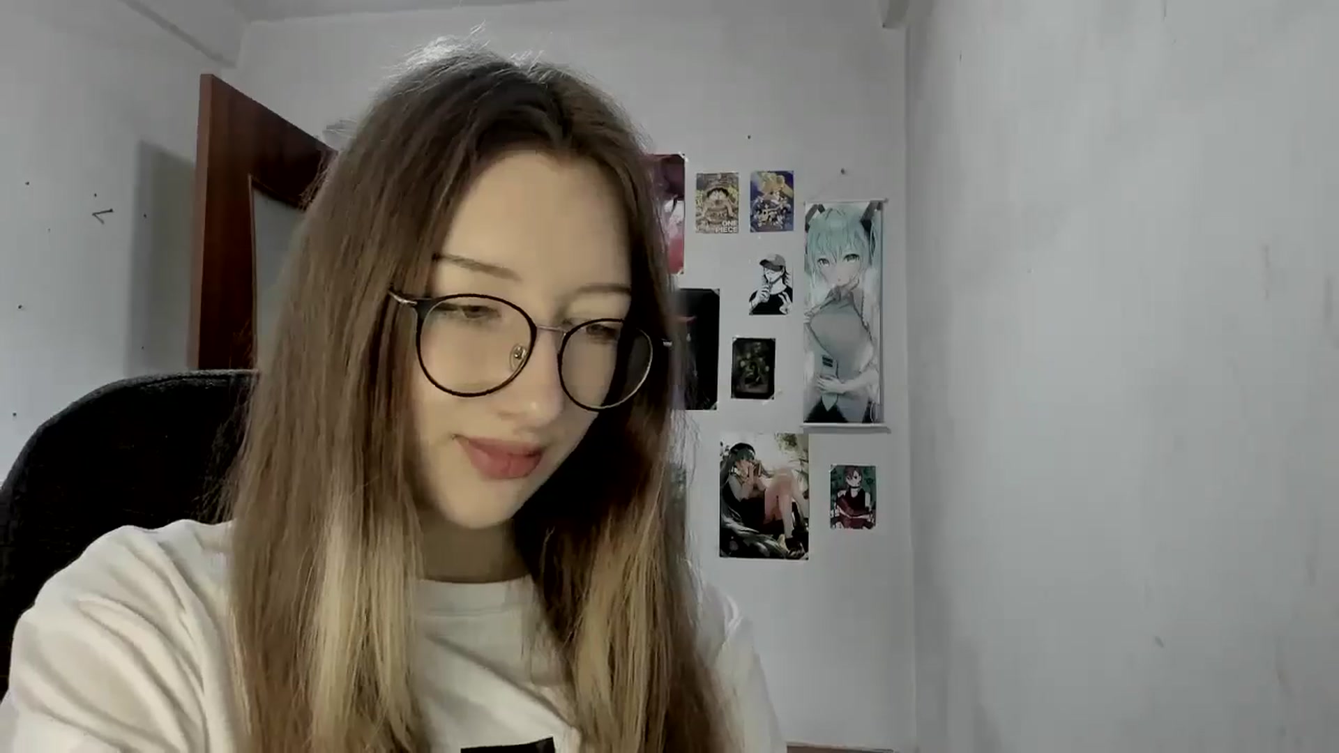 Gallery image thumbnail from CandyyCrushh's myfreecams stream on, 05/29/2025, 13:04 image 3 of 20