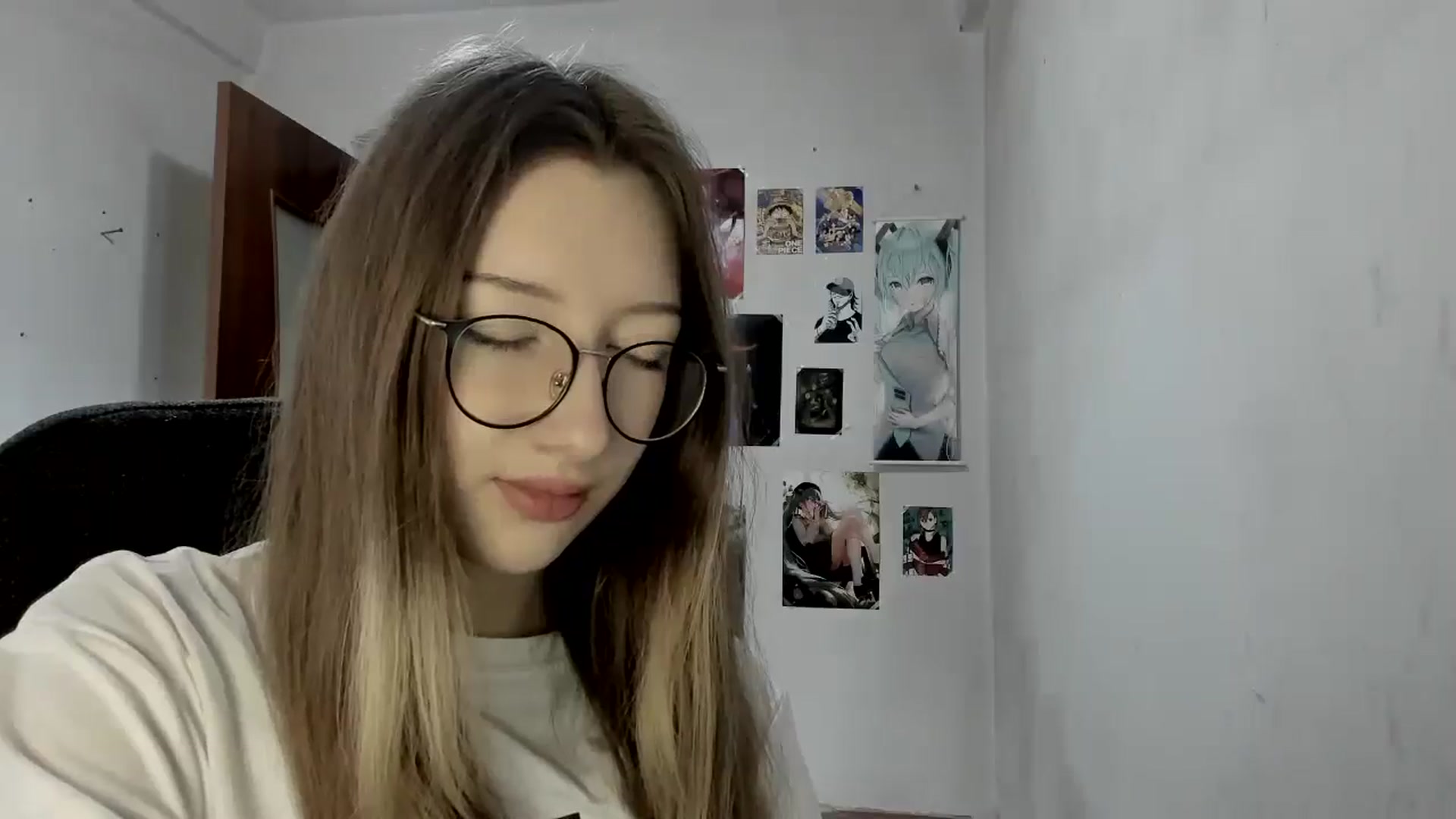 Gallery image thumbnail from CandyyCrushh's myfreecams stream on, 05/29/2025, 13:04 image 5 of 20