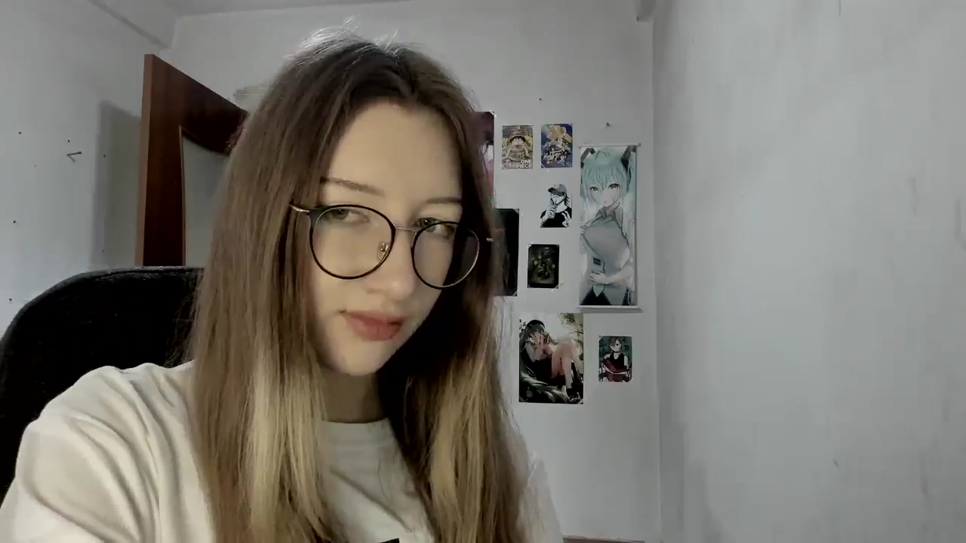 Gallery image thumbnail from CandyyCrushh's myfreecams stream on, 05/29/2025, 13:04 image 6 of 20