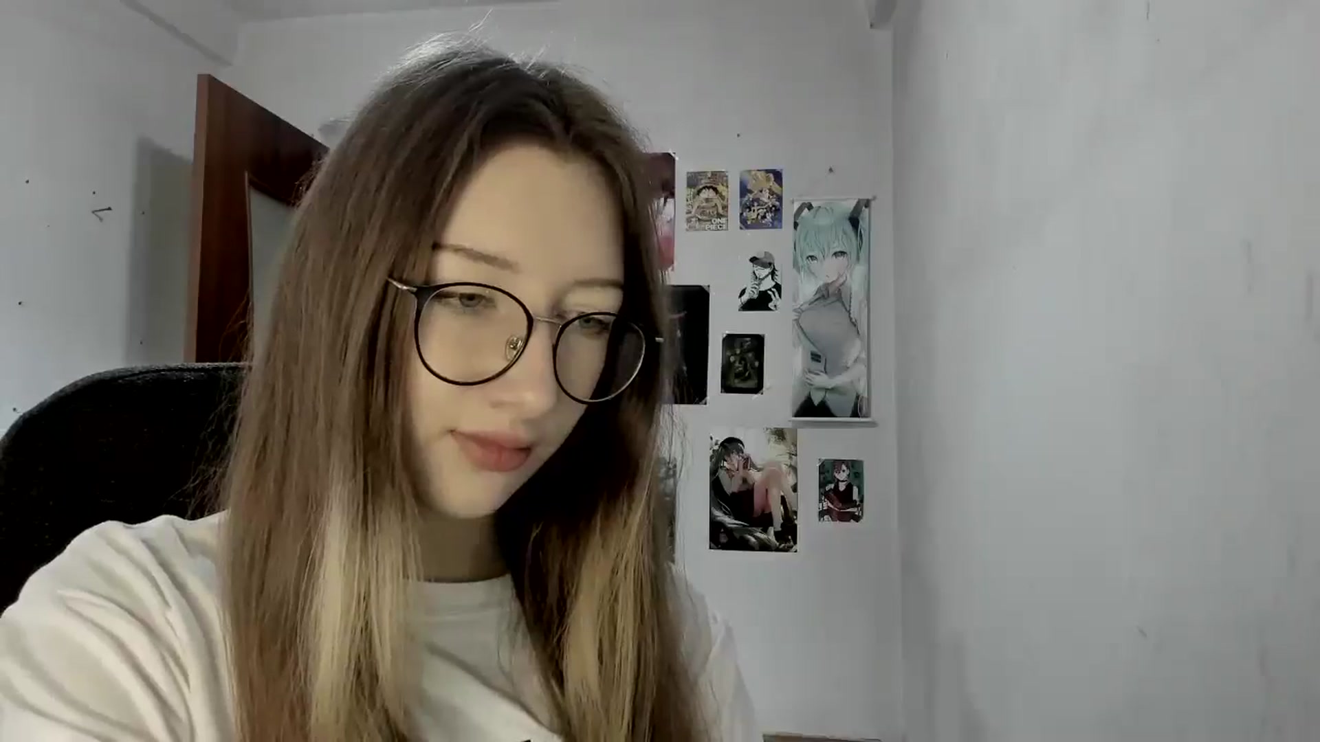 Gallery image thumbnail from CandyyCrushh's myfreecams stream on, 05/29/2025, 13:04 image 4 of 20