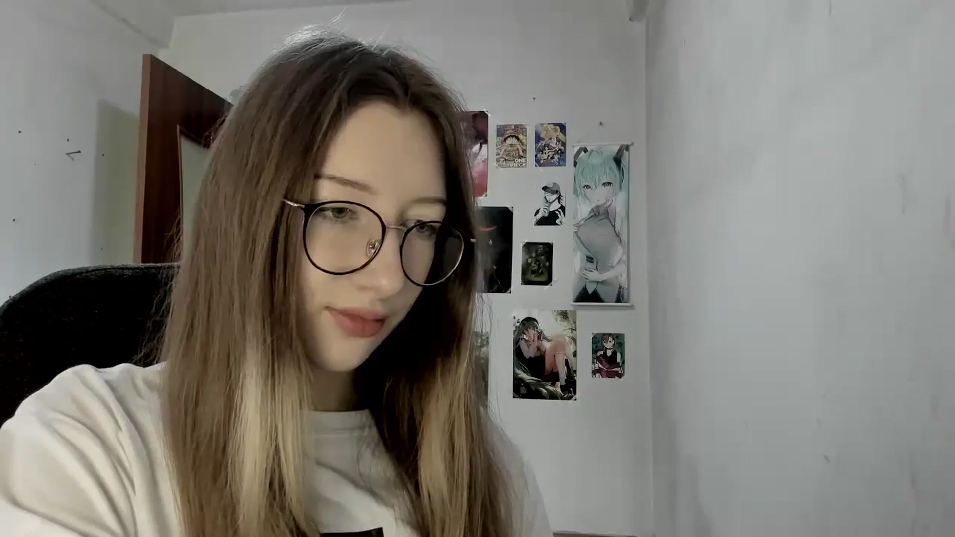 Gallery image thumbnail from CandyyCrushh's myfreecams stream on, 05/29/2025, 13:04 image 10 of 20