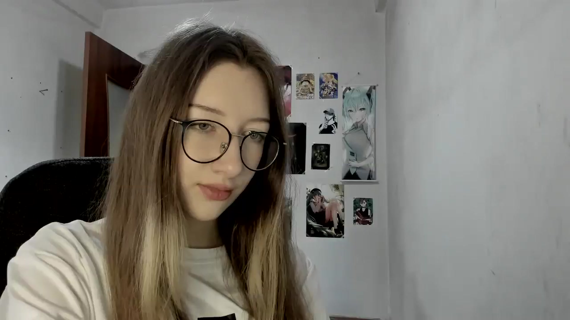Gallery image thumbnail from CandyyCrushh's myfreecams stream on, 05/29/2025, 13:04 image 1 of 20