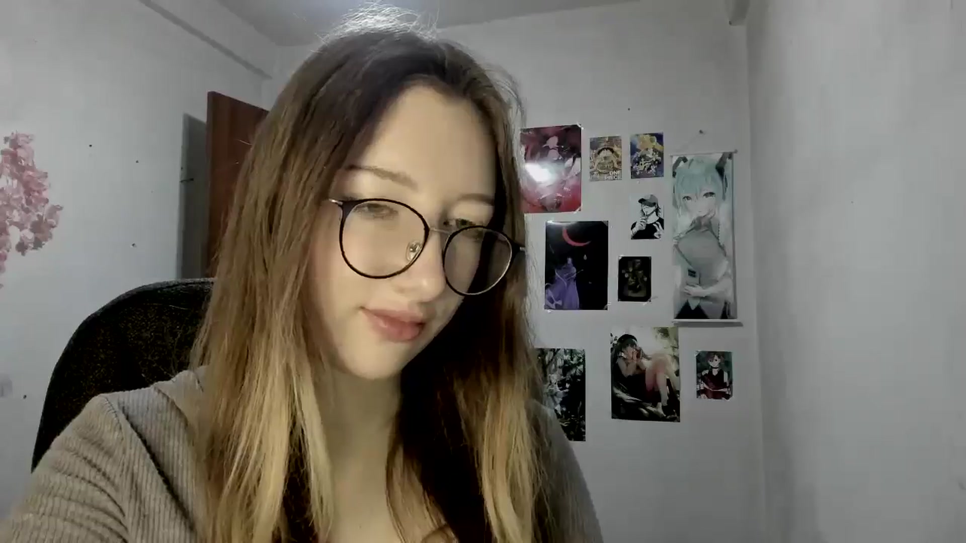 Gallery image thumbnail from CandyyCrushh's myfreecams stream on, 05/30/2025, 19:38 image 18 of 20