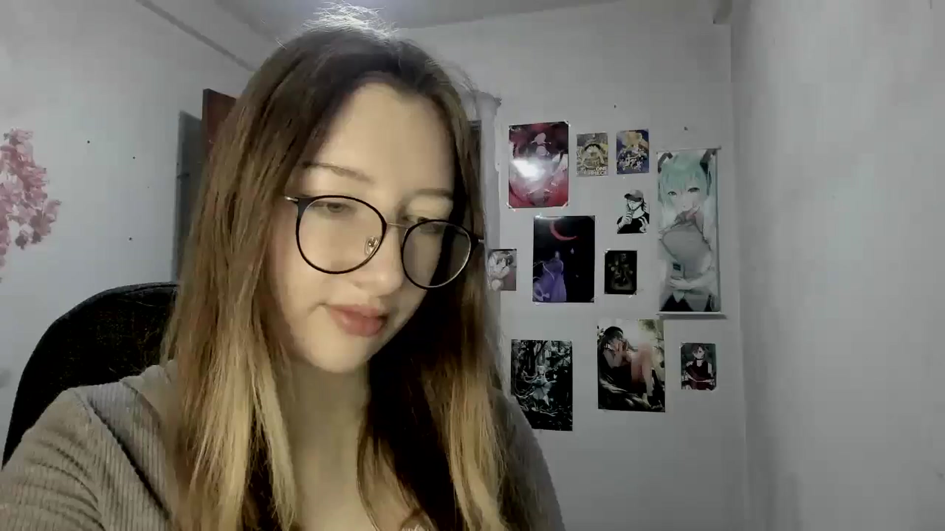 Gallery image thumbnail from CandyyCrushh's myfreecams stream on, 05/30/2025, 19:38 image 16 of 20