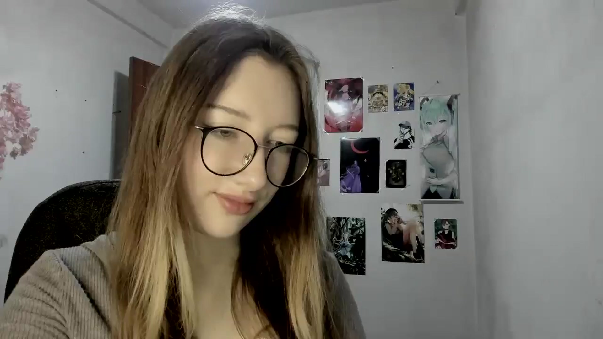 Gallery image thumbnail from CandyyCrushh's myfreecams stream on, 05/30/2025, 19:38 image 17 of 20