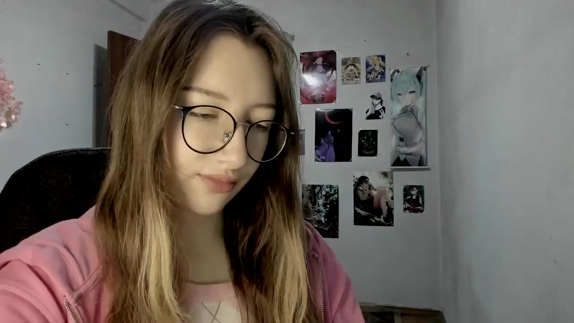 Gallery image thumbnail from CandyyCrushh's myfreecams stream on, 06/04/2025, 17:29 image 20 of 20