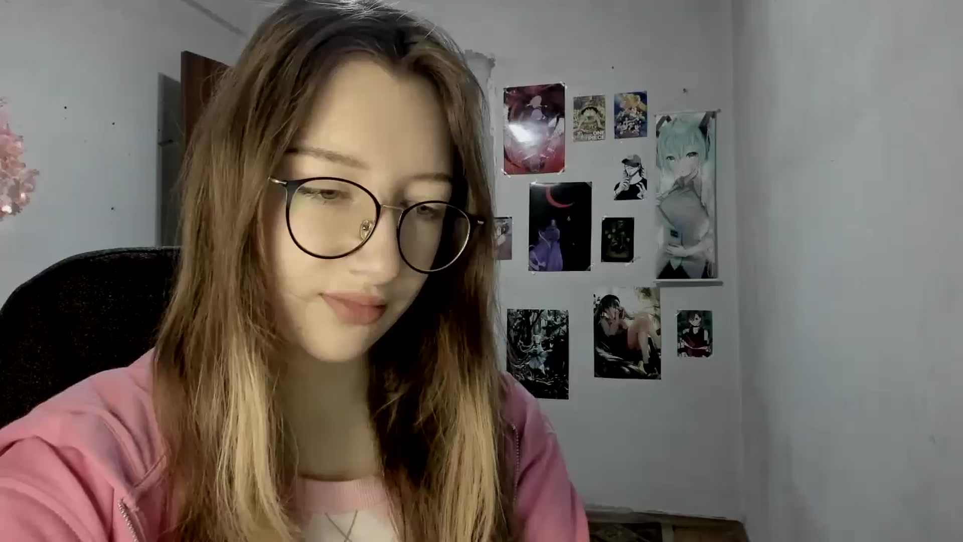 Gallery image thumbnail from CandyyCrushh's myfreecams stream on, 06/04/2025, 17:29 image 11 of 20