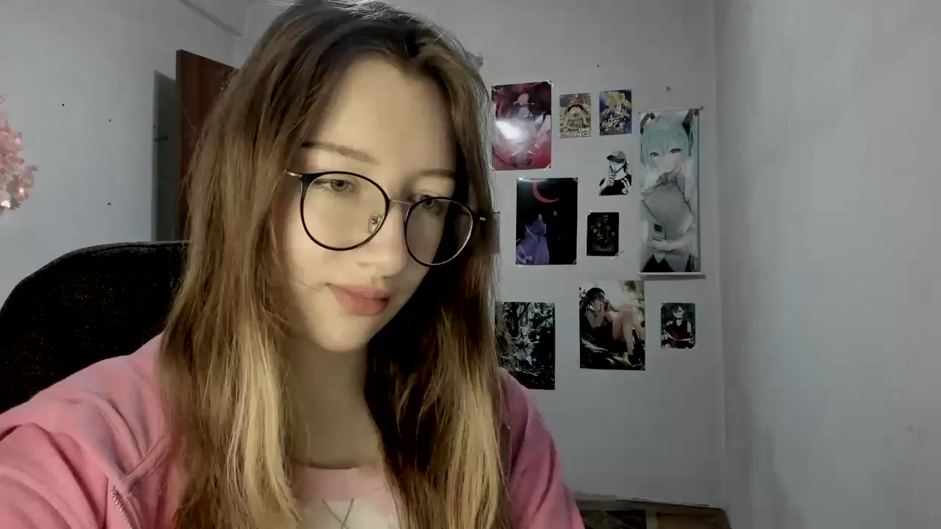 Gallery image thumbnail from CandyyCrushh's myfreecams stream on, 06/04/2025, 17:29 image 14 of 20