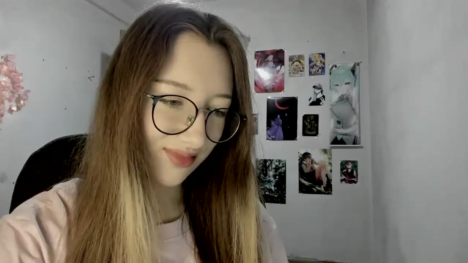Gallery image thumbnail from CandyyCrushh's myfreecams stream on, 06/13/2025, 18:56 image 15 of 20