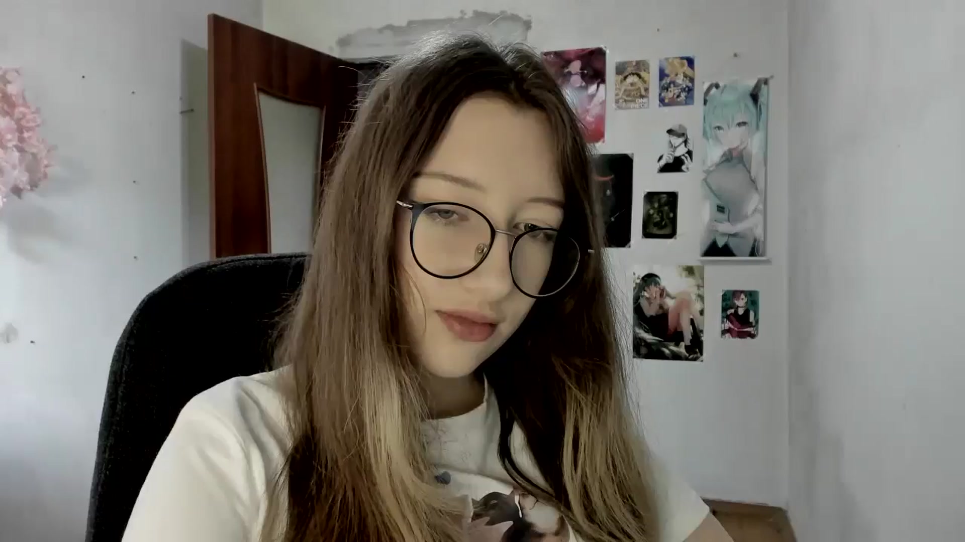 Gallery image thumbnail from CandyyCrushh's myfreecams stream on, 07/12/2025, 09:57 image 15 of 20